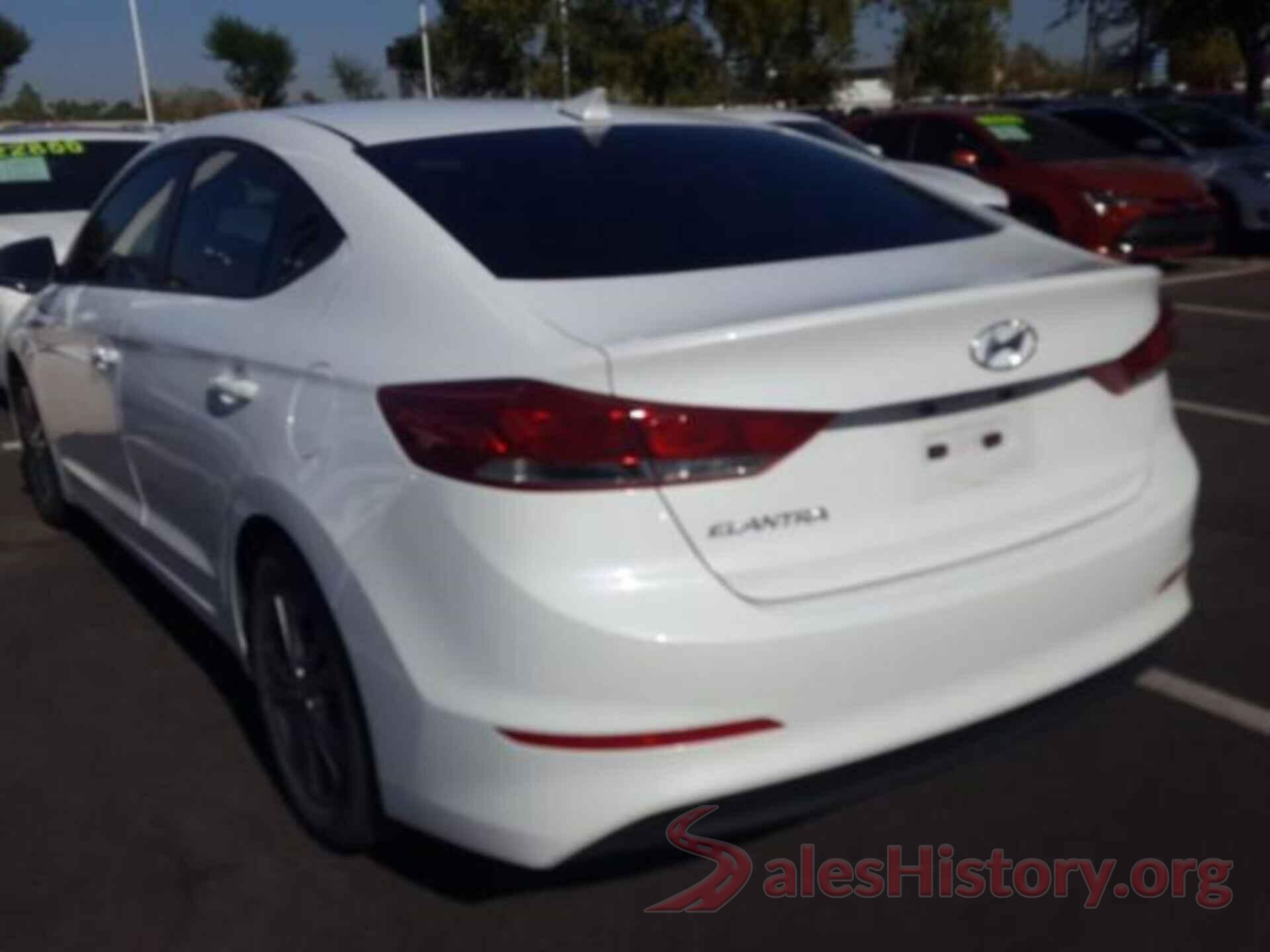 5NPD84LF3HH137823 2017 HYUNDAI ELANTRA