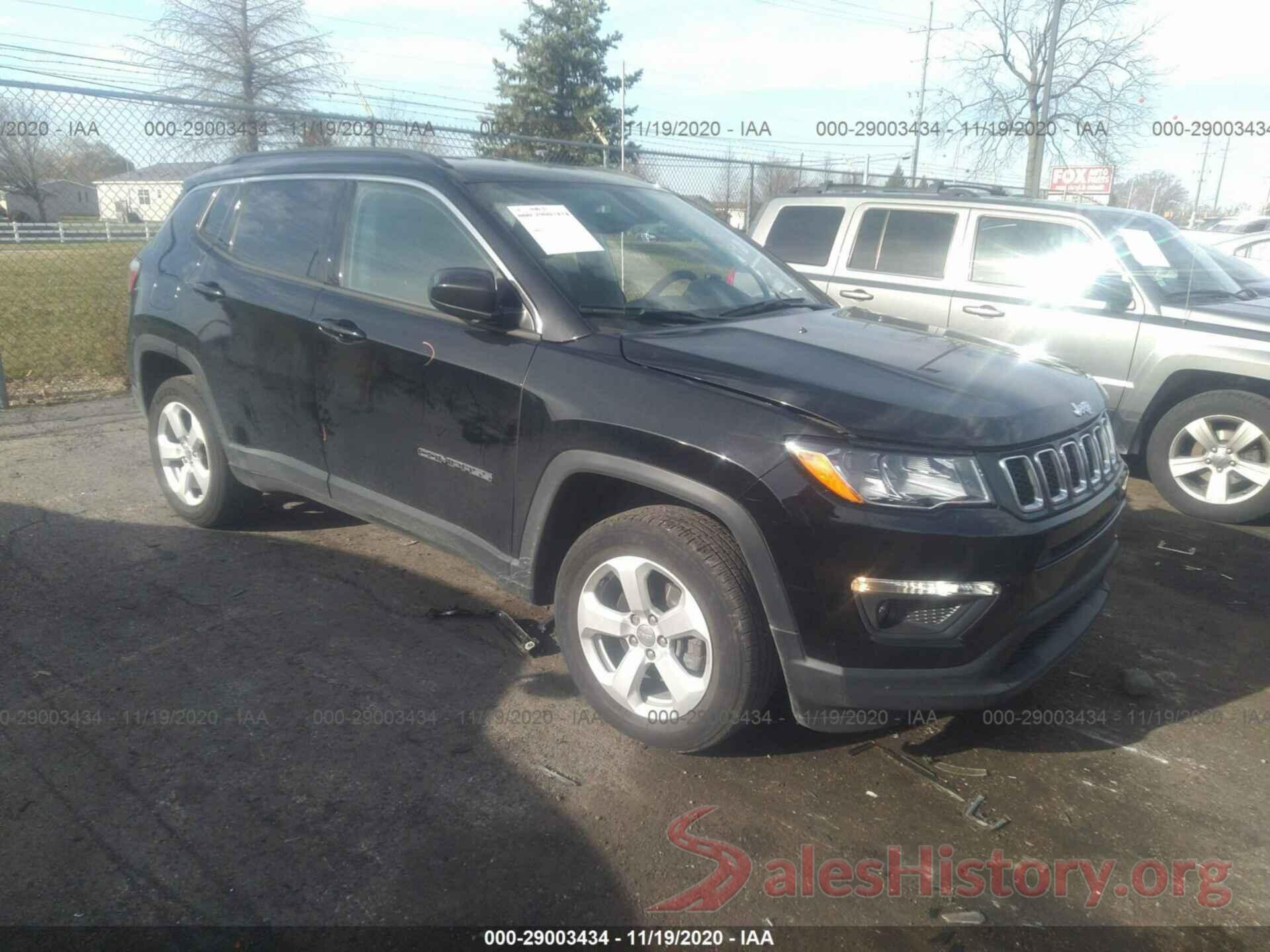 3C4NJDBB4JT457584 2018 JEEP COMPASS