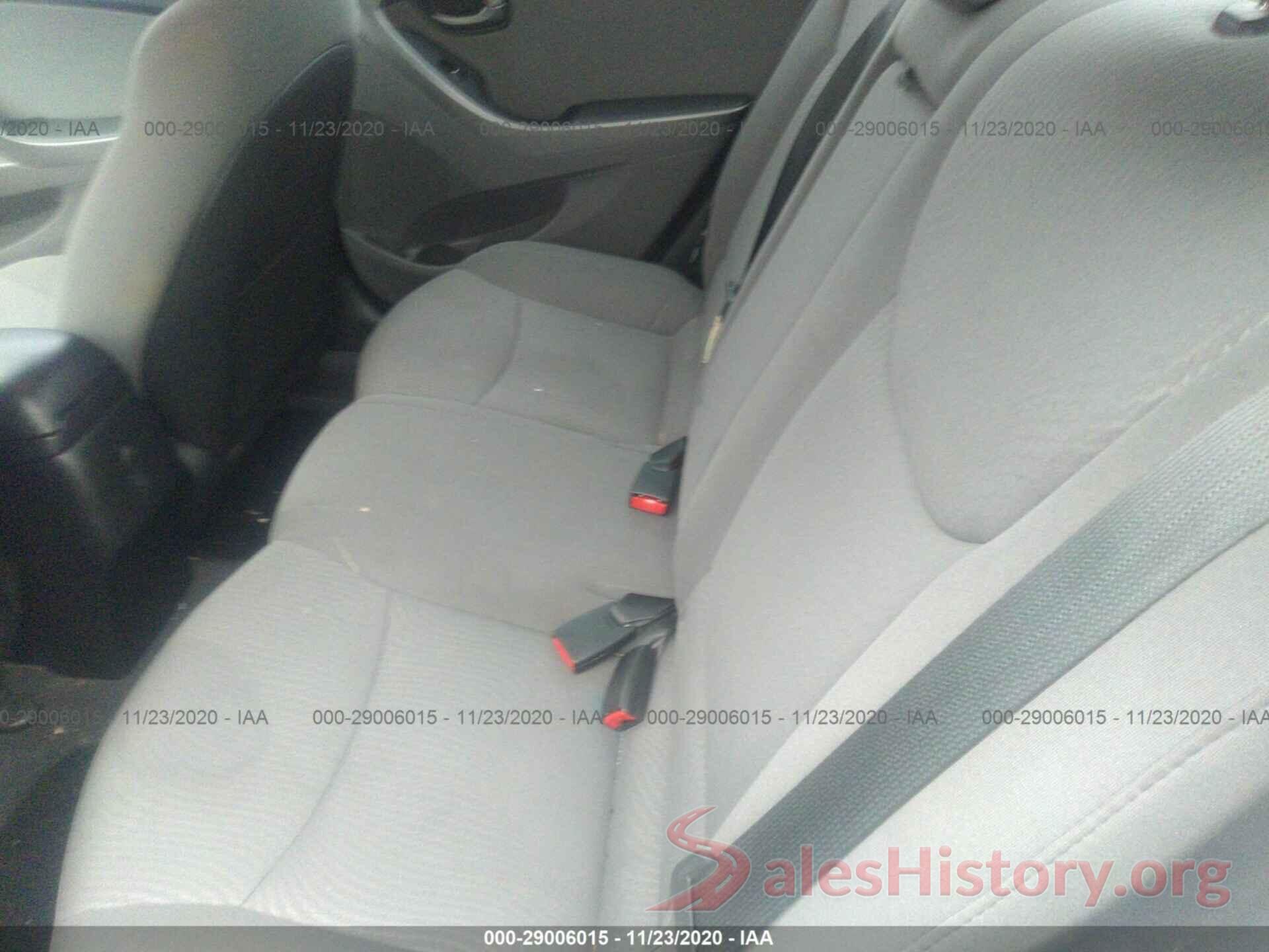 5NPDH4AE2GH775652 2016 HYUNDAI ELANTRA