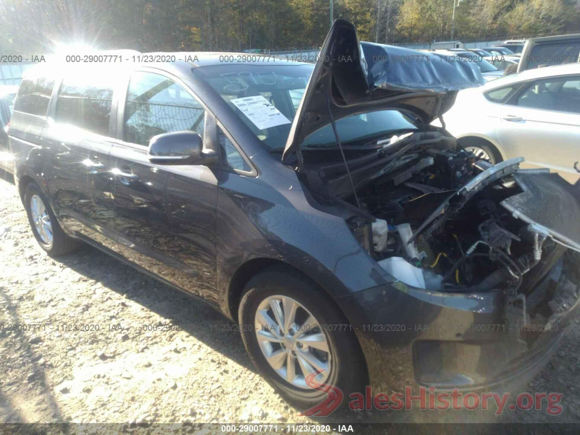 KNDMB5C10H6305956 2017 KIA SEDONA