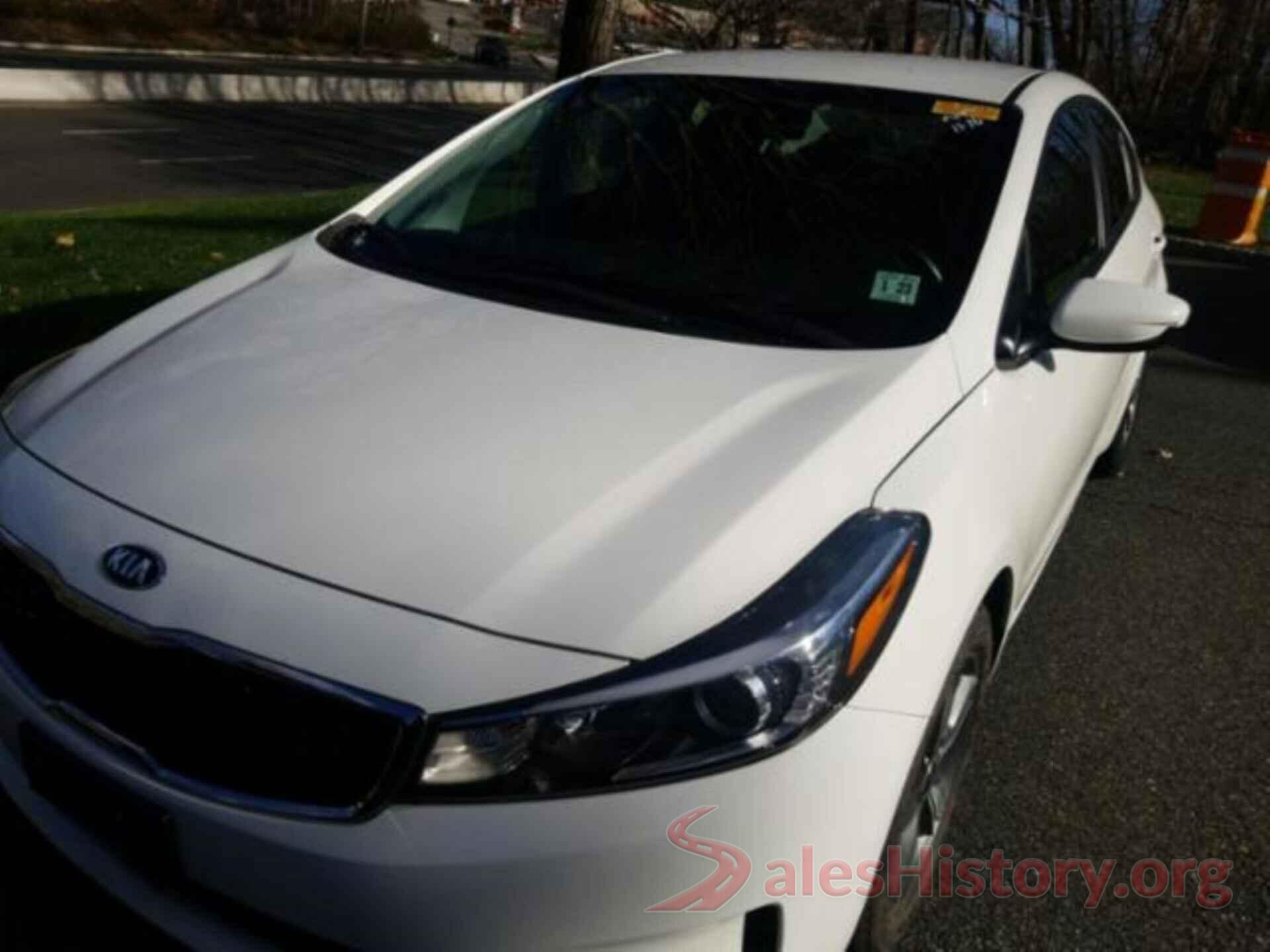 3KPFL4A74JE187627 2018 KIA FORTE