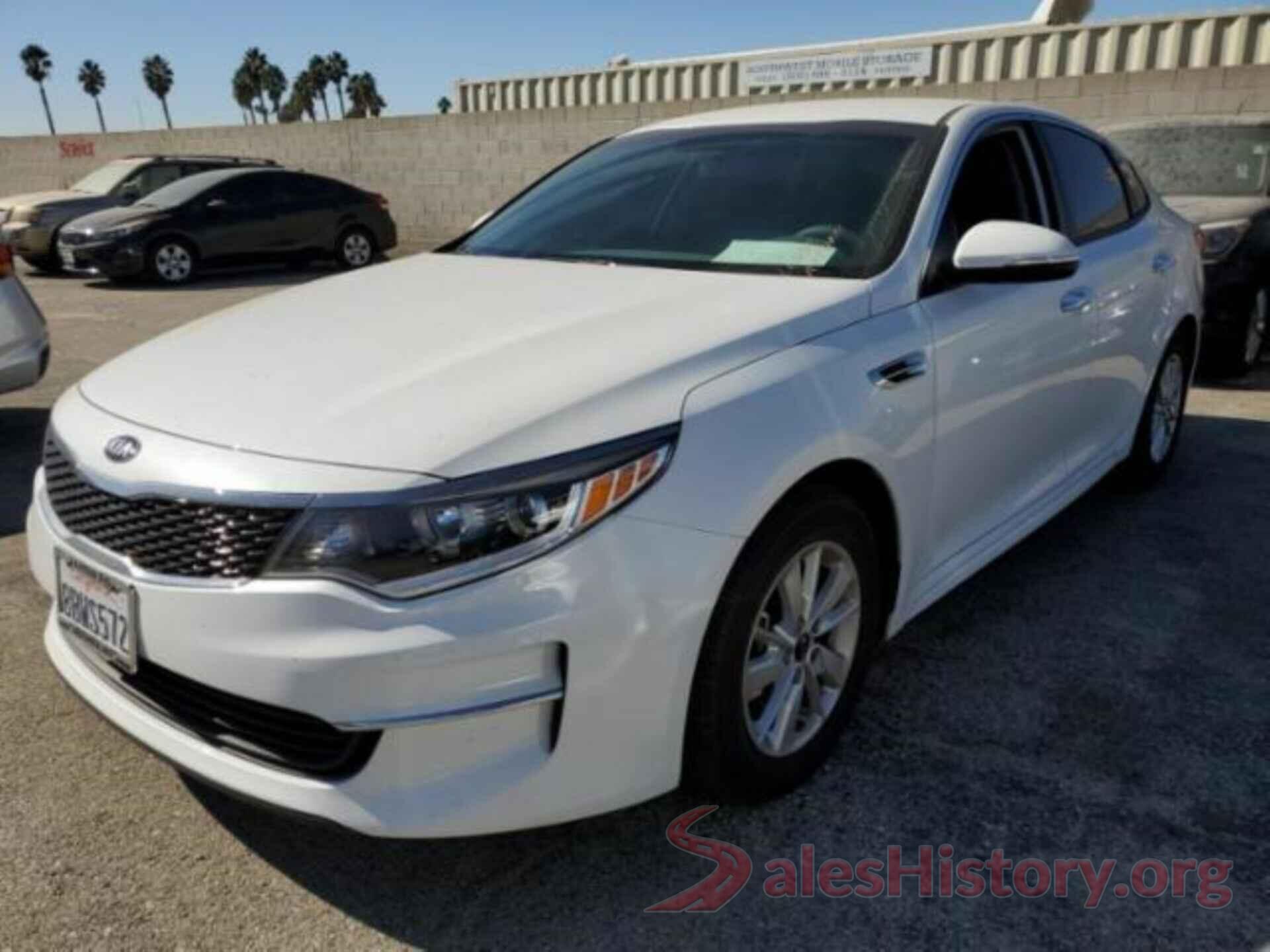 5XXGT4L34JG220535 2018 KIA OPTIMA