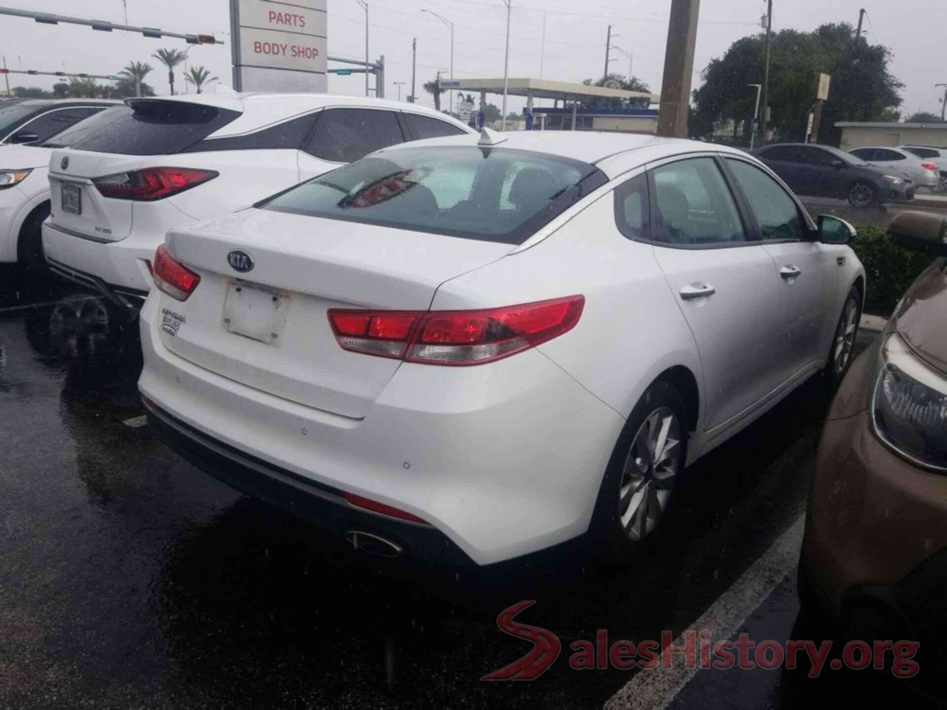 5XXGT4L3XJG259632 2018 KIA OPTIMA