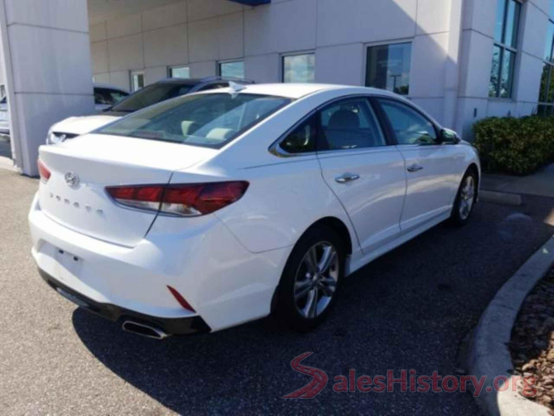 5NPE34AF4JH613945 2018 HYUNDAI SONATA