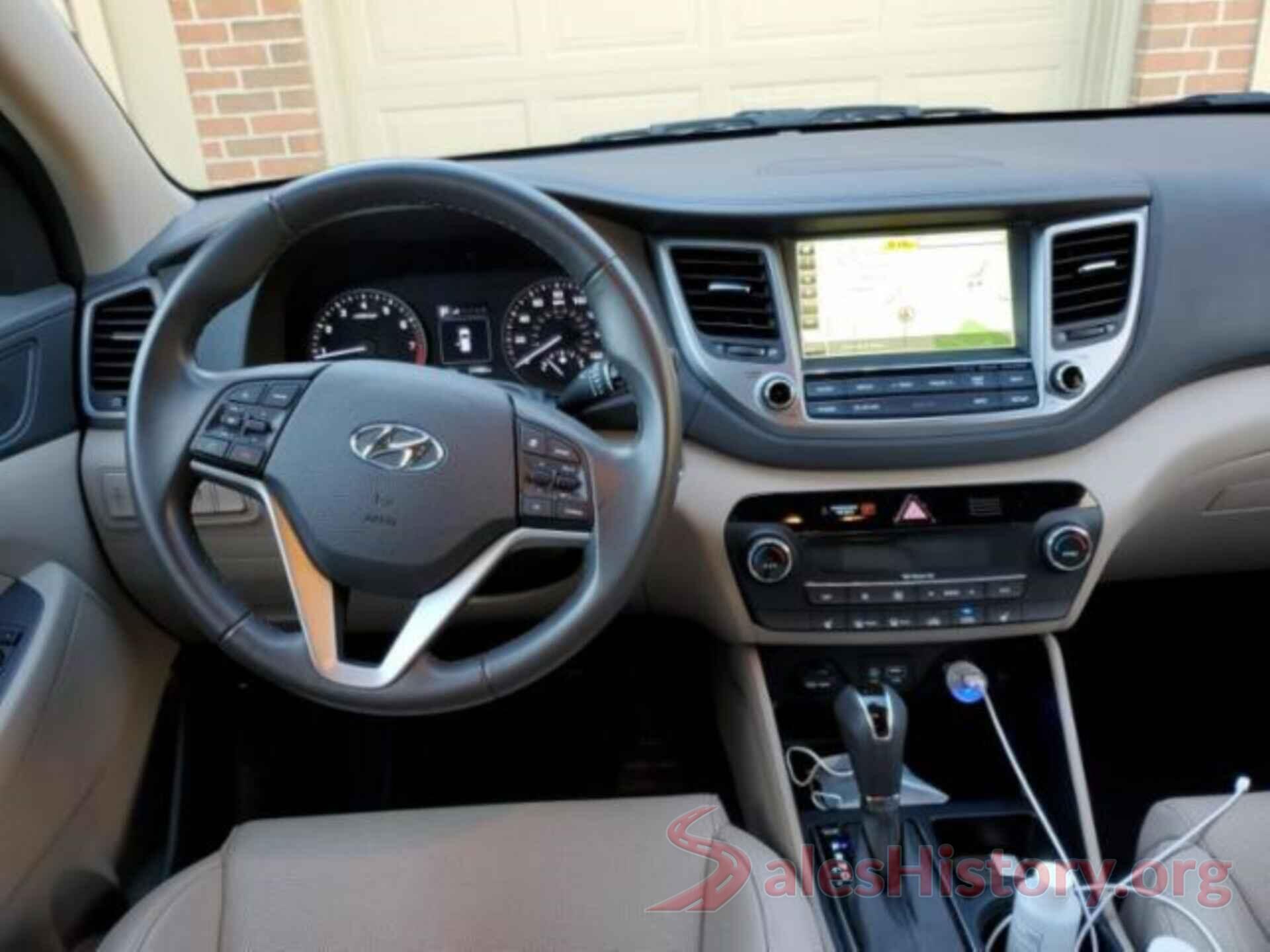 KM8J33A46HU532299 2017 HYUNDAI TUCSON