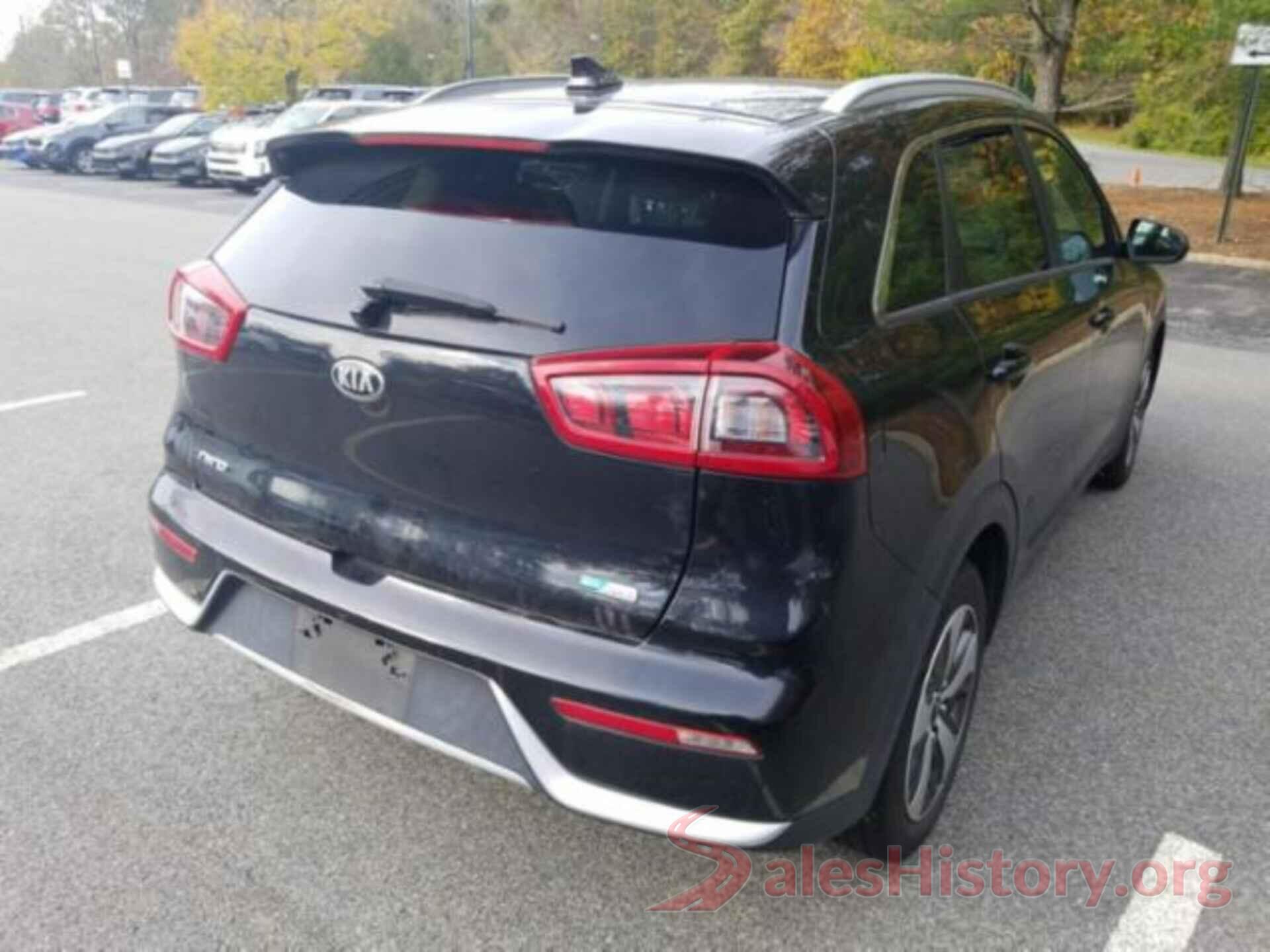 KNDCB3LC2J5109840 2018 KIA NIRO