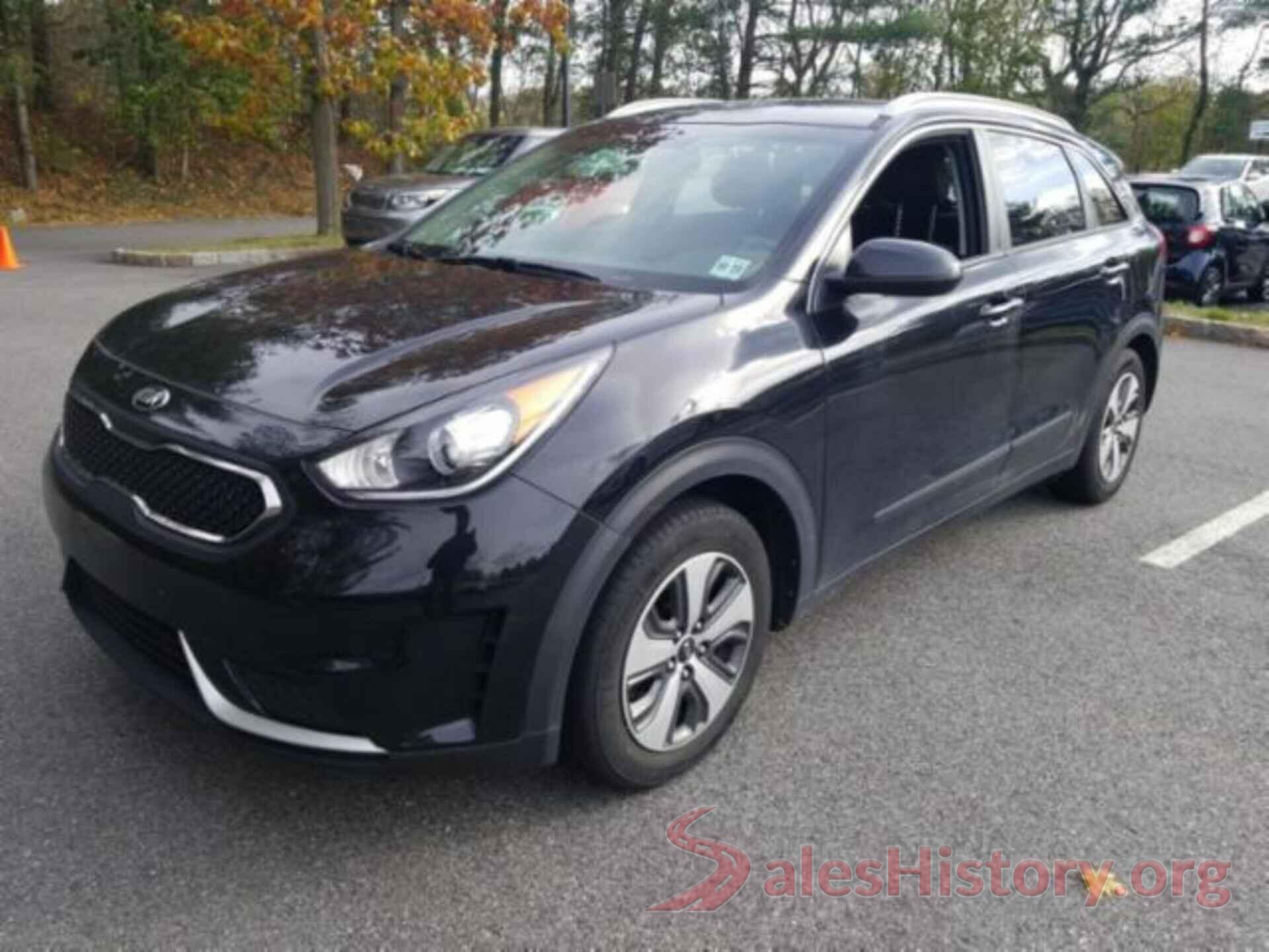 KNDCB3LC2J5109840 2018 KIA NIRO