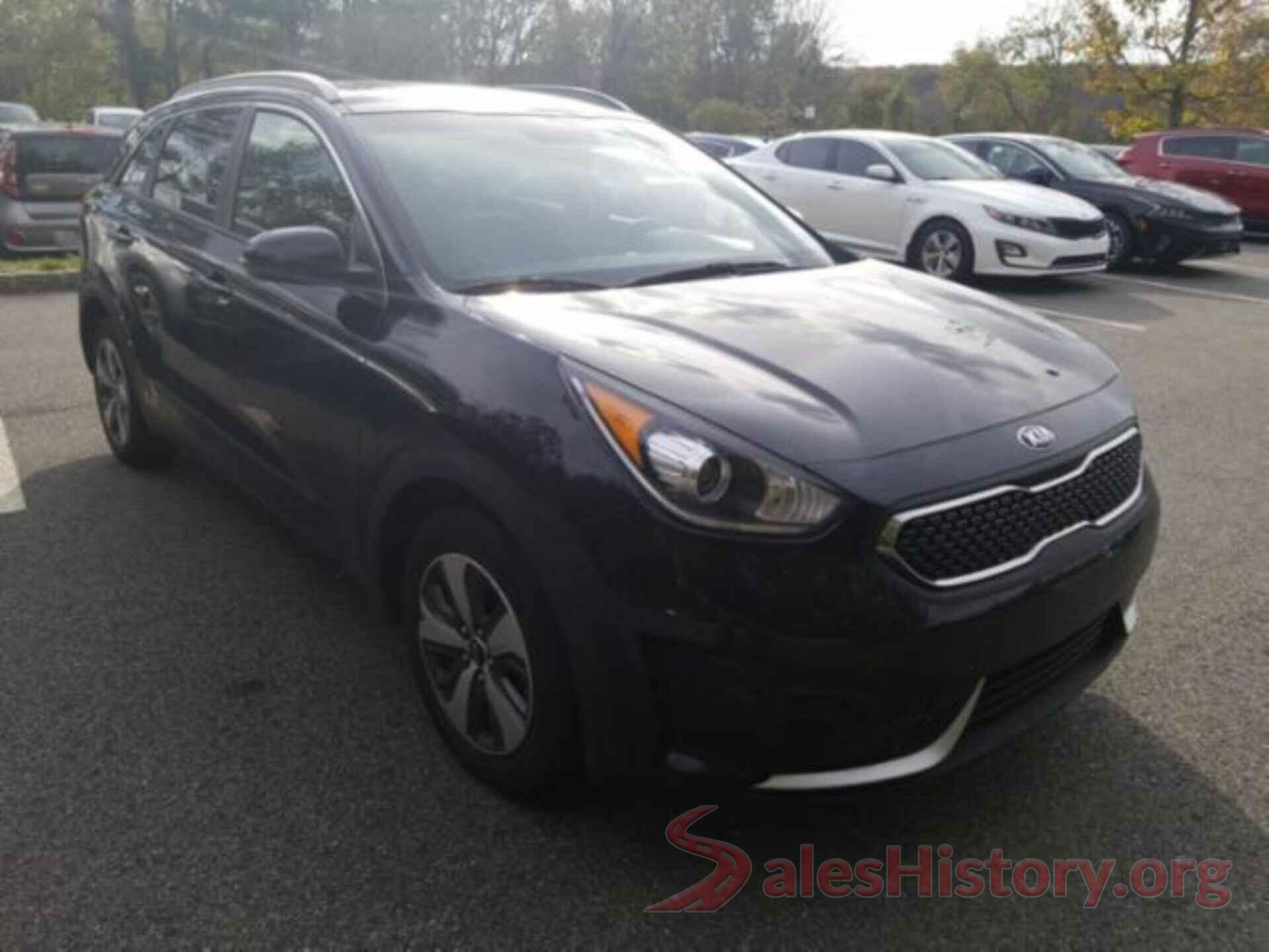 KNDCB3LC2J5109840 2018 KIA NIRO