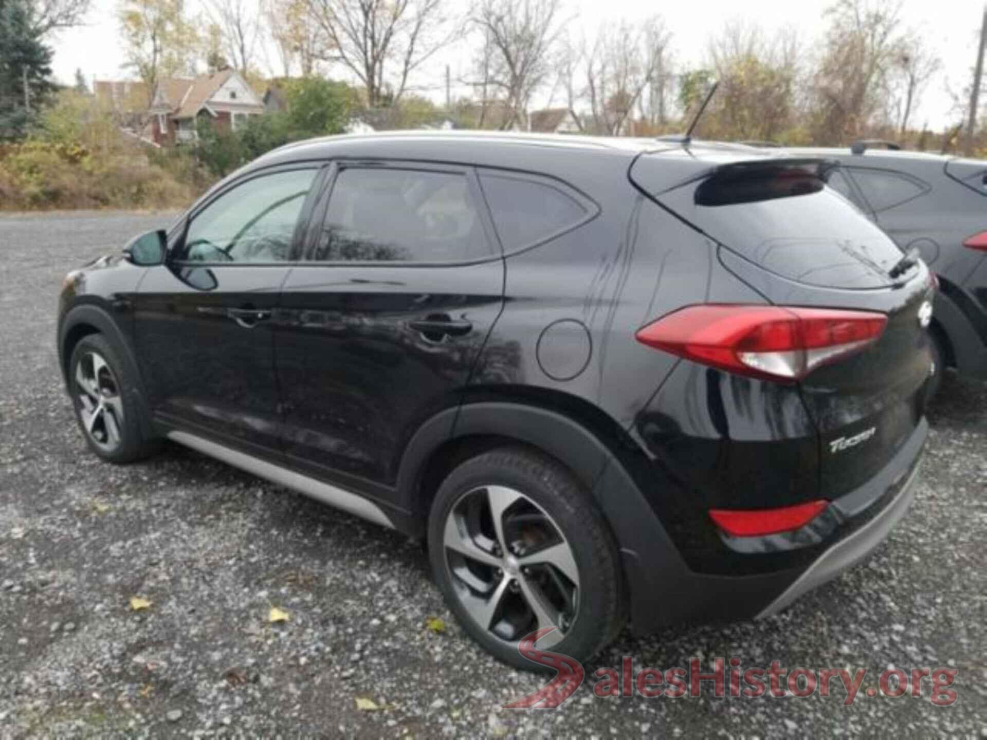 KM8J3CA2XHU494834 2017 HYUNDAI TUCSON