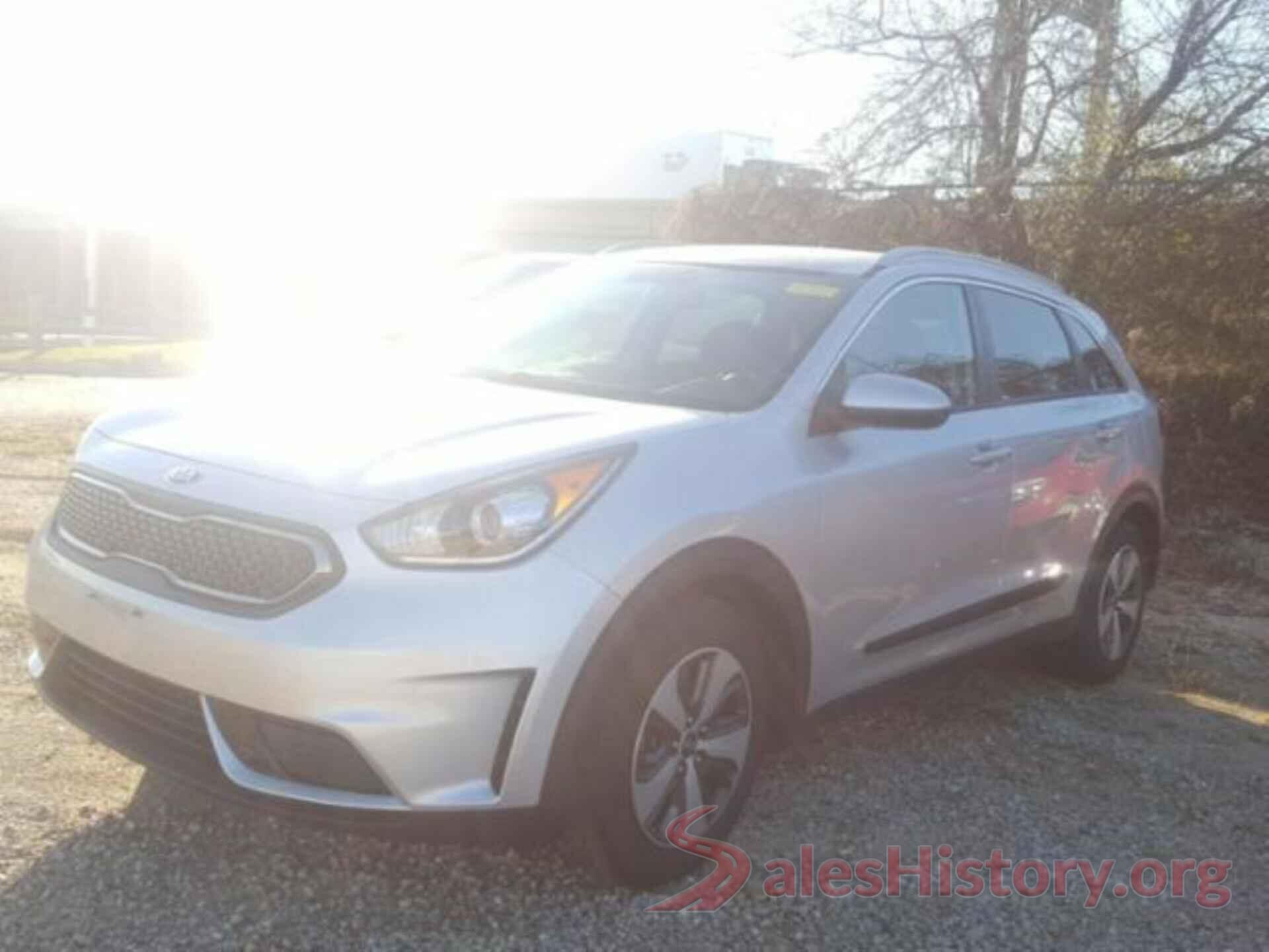 KNDCB3LCXH5087175 2017 KIA NIRO