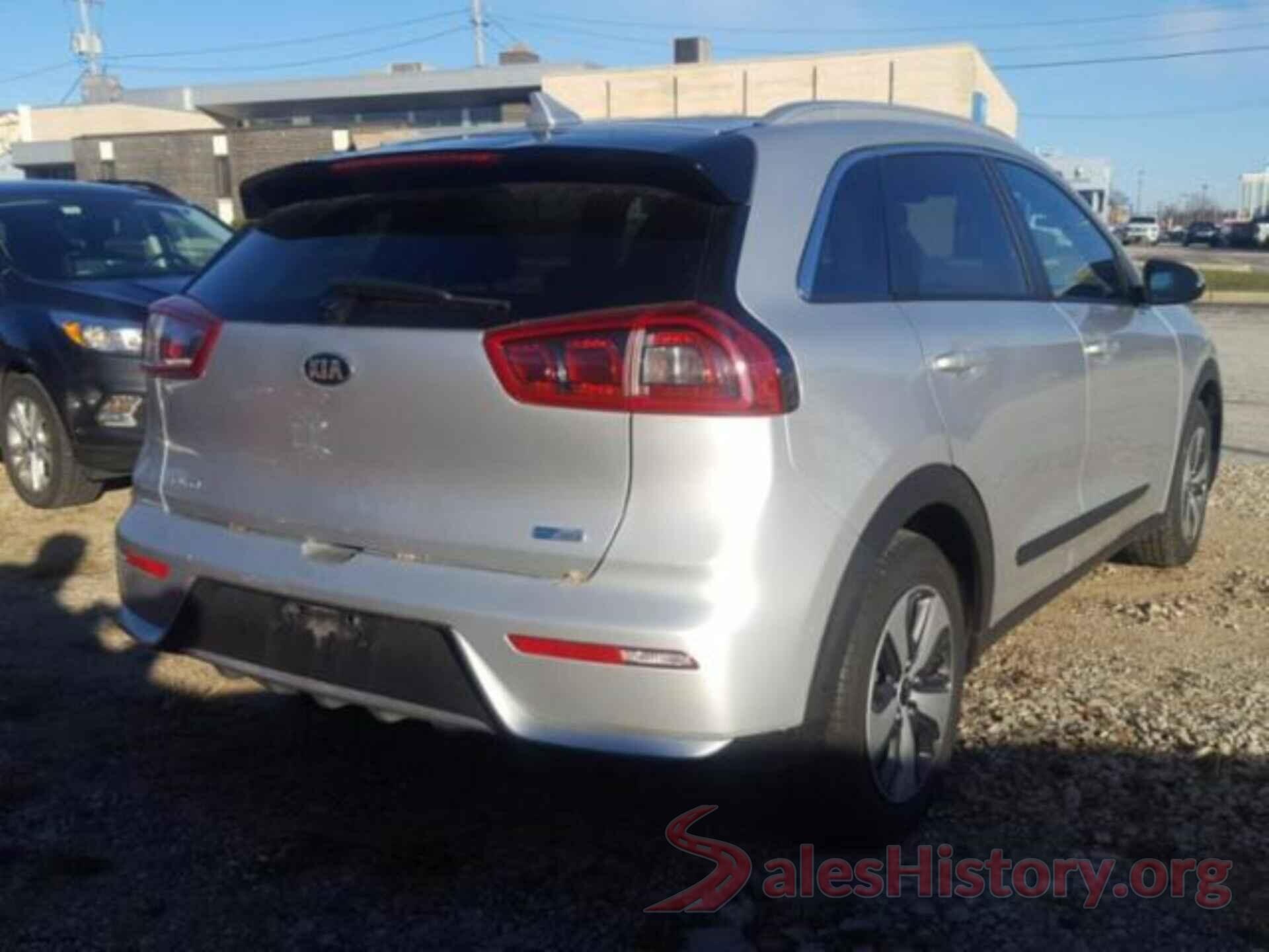 KNDCB3LCXH5087175 2017 KIA NIRO