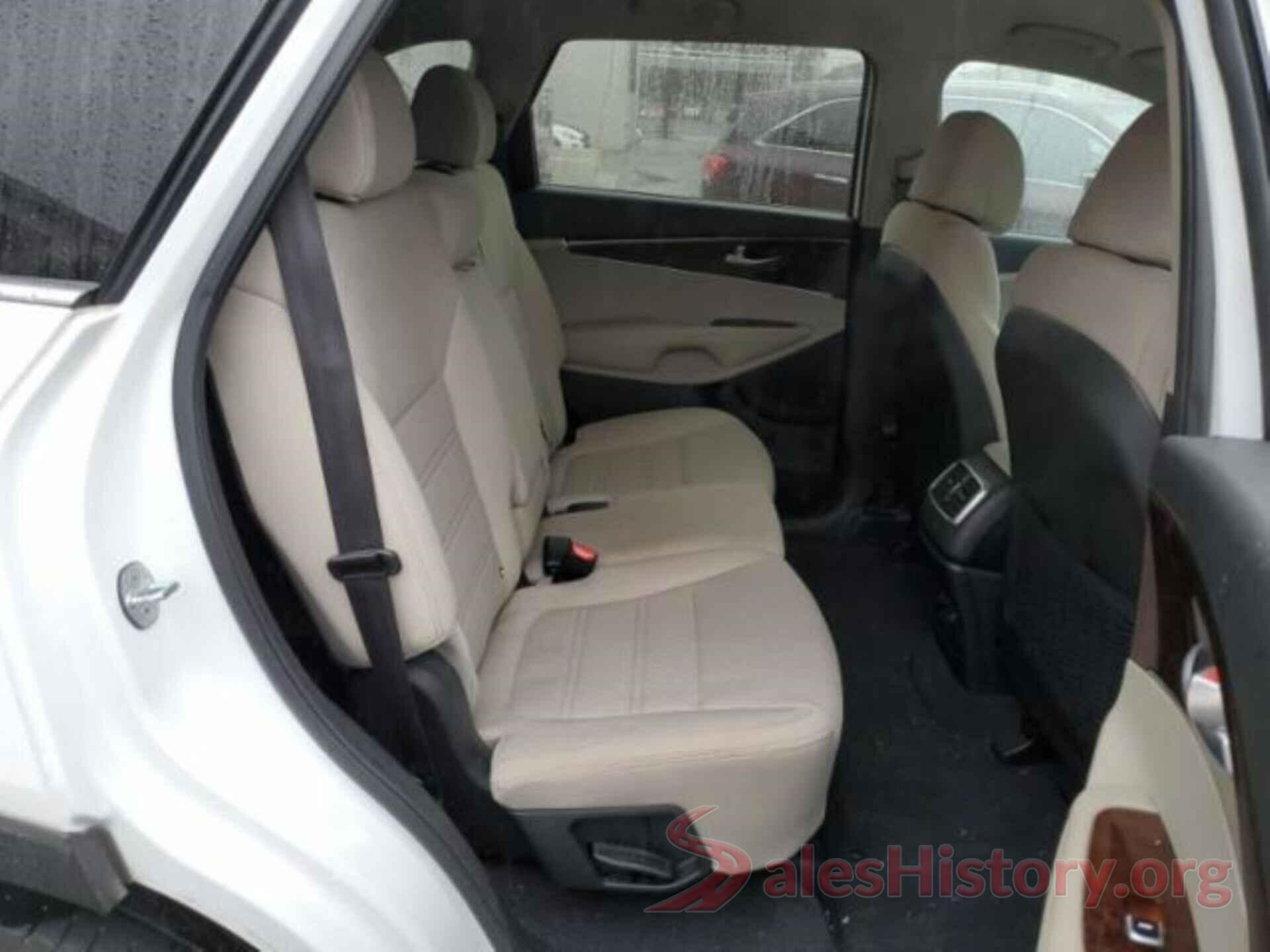 5XYPGDA36HG332119 2017 KIA SORENTO