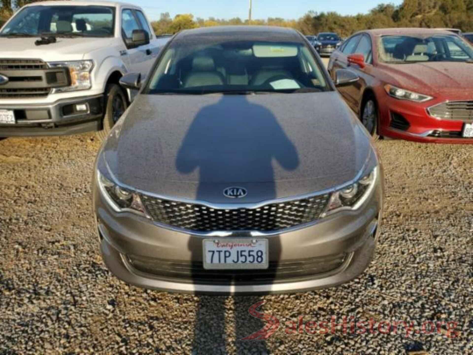 5XXGU4L36HG137986 2017 KIA OPTIMA