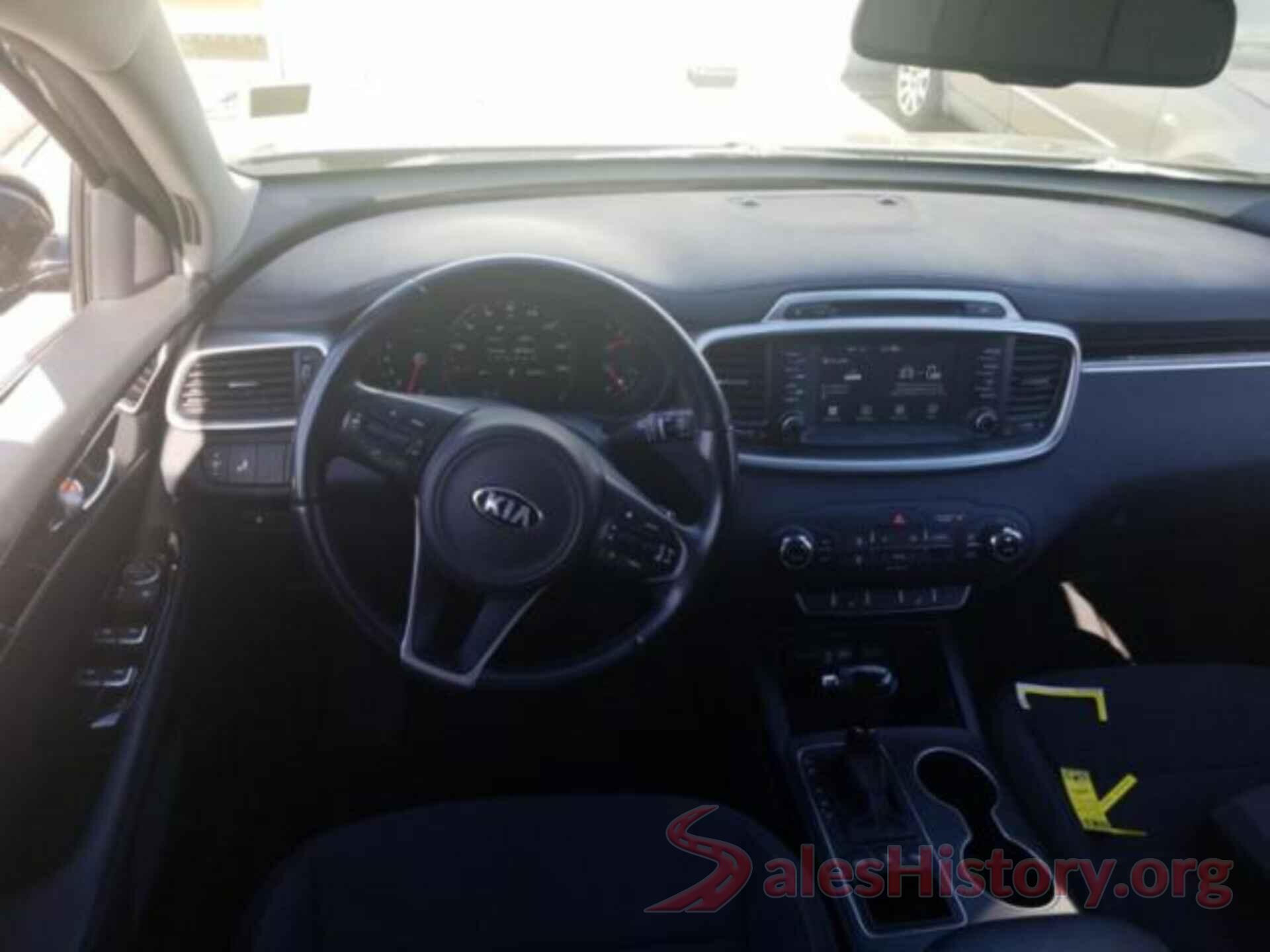 5XYPGDA55HG220560 2017 KIA SORENTO