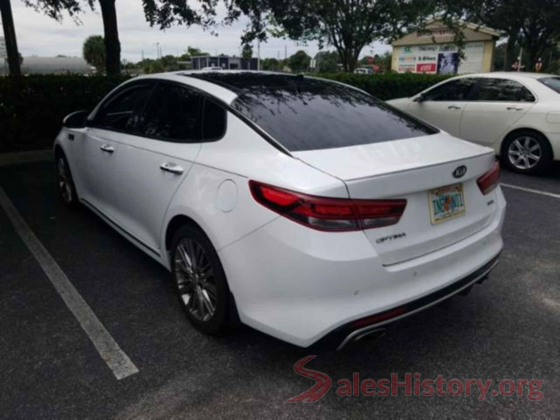 5XXGV4L25JG206242 2018 KIA OPTIMA