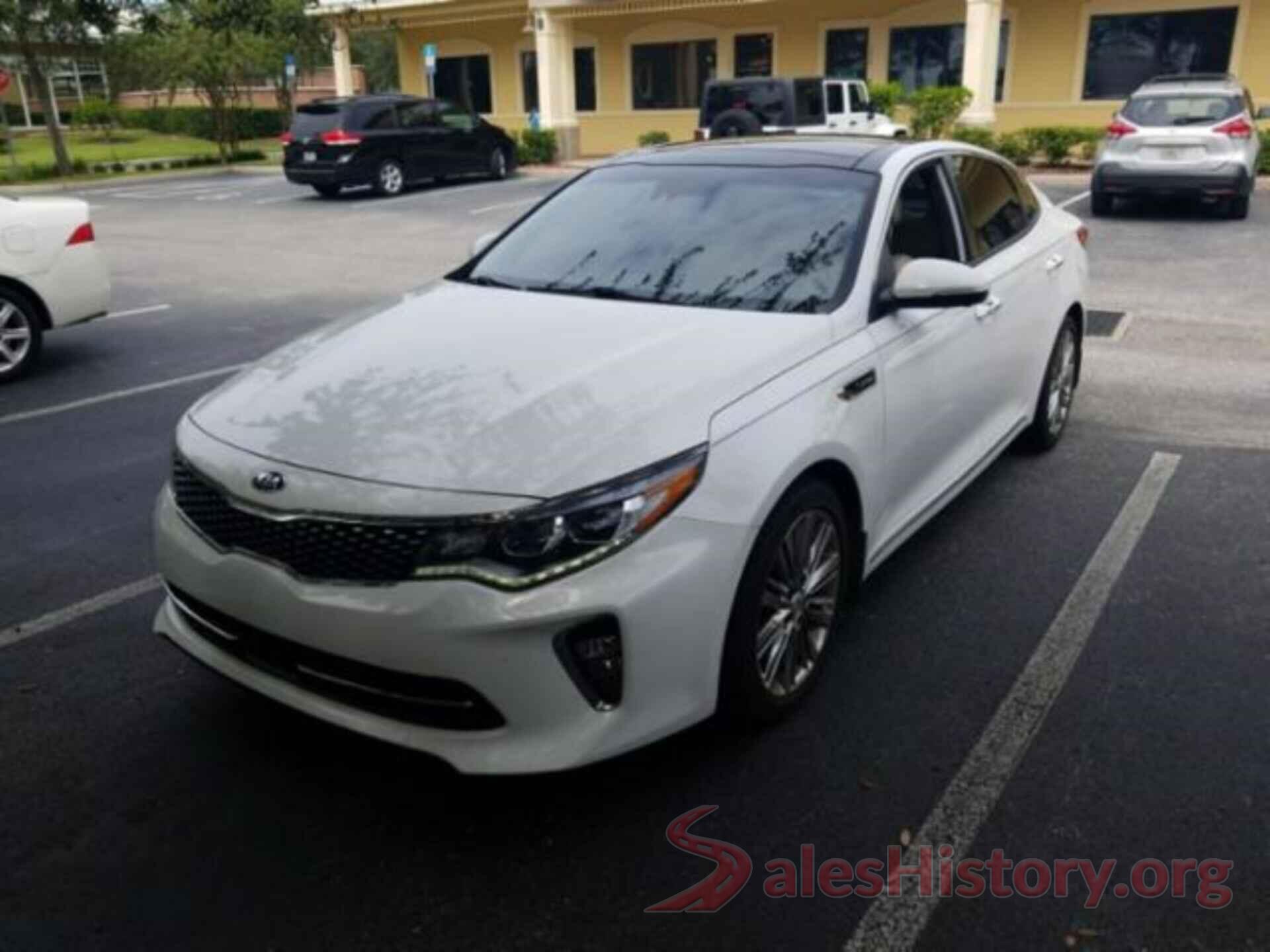 5XXGV4L25JG206242 2018 KIA OPTIMA