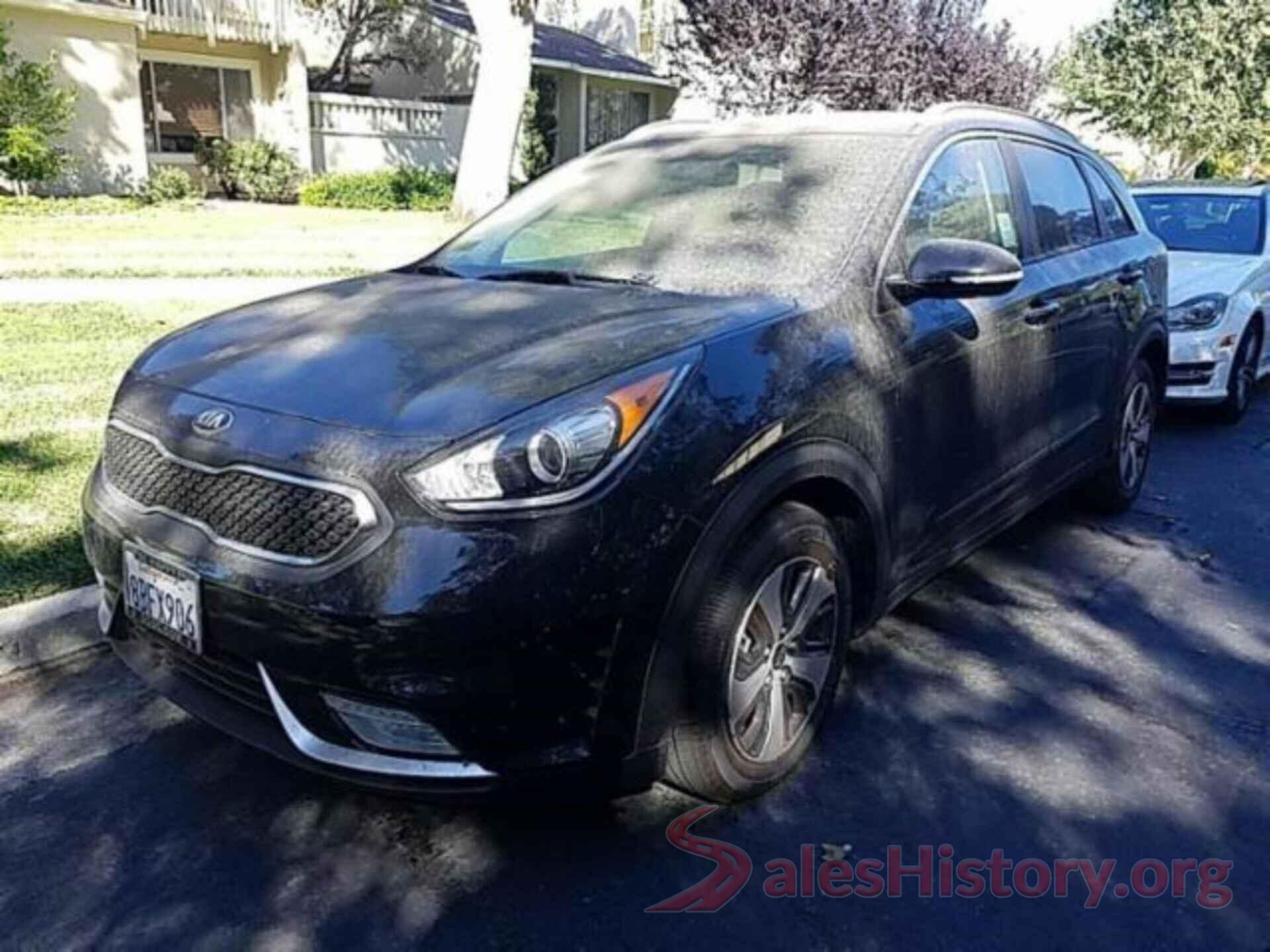 KNDCC3LC0H5074111 2017 KIA NIRO