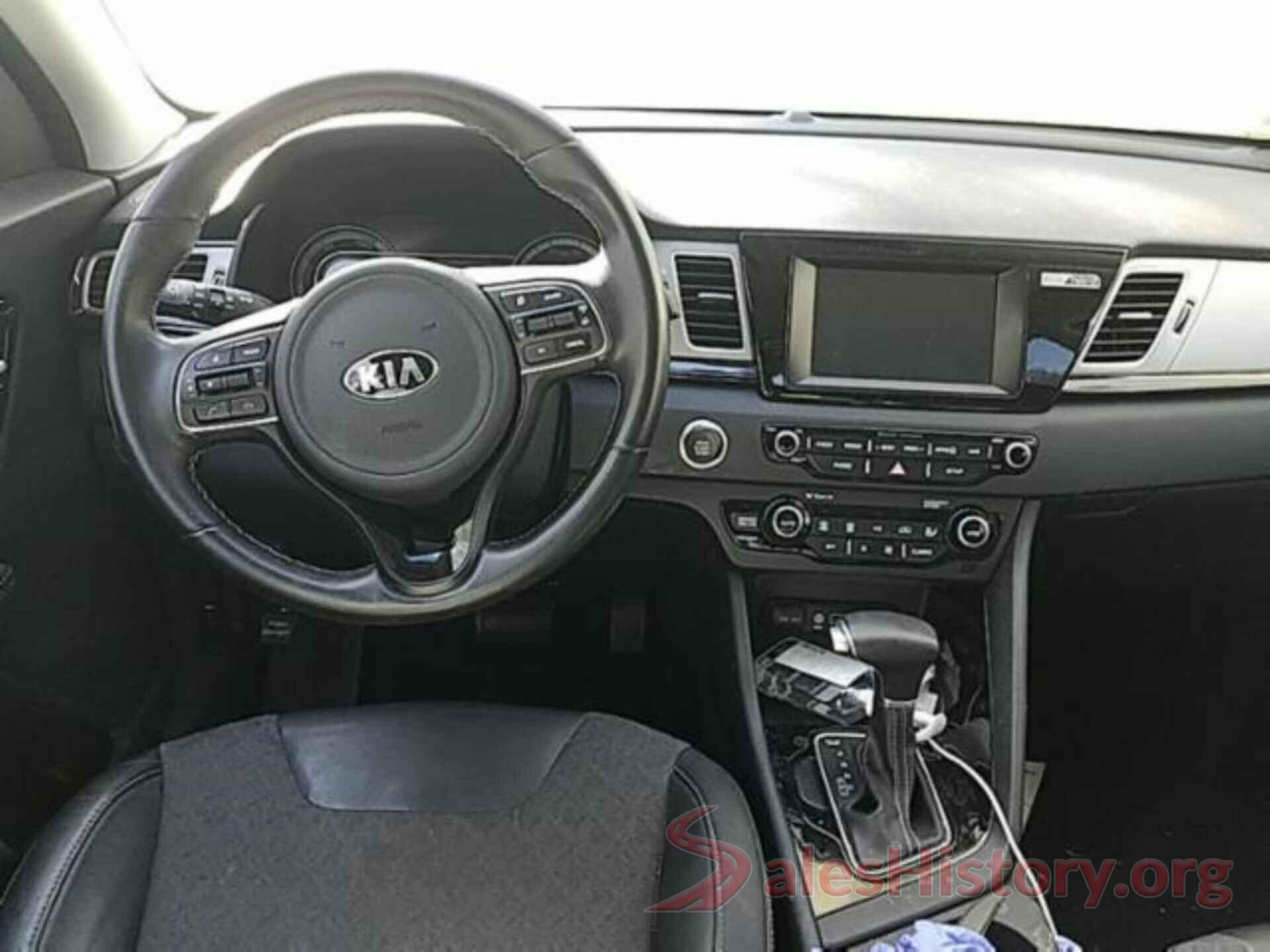 KNDCC3LC0H5074111 2017 KIA NIRO