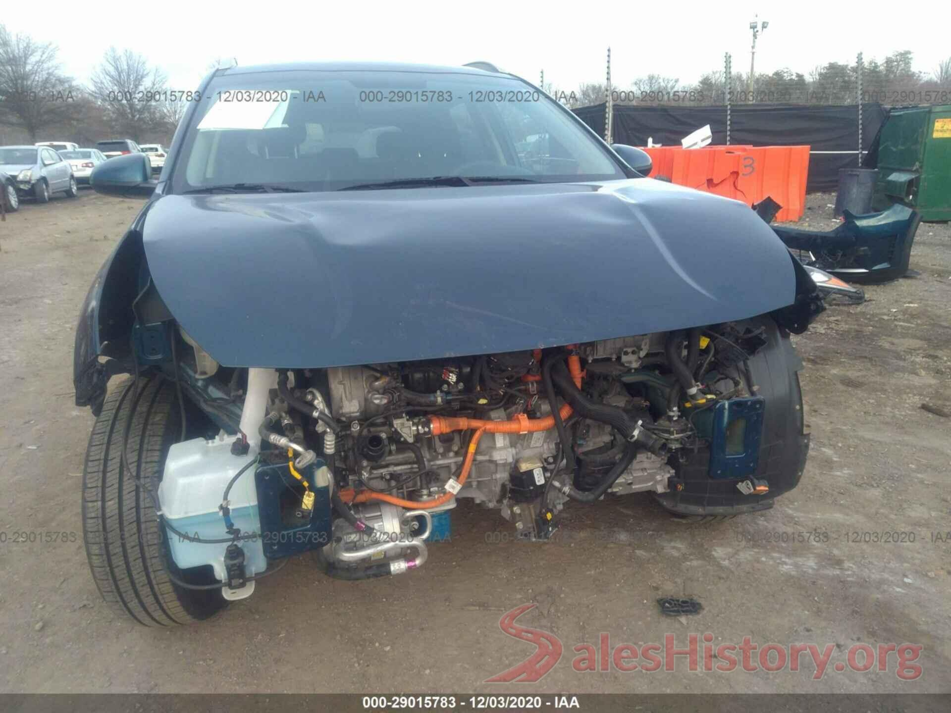 KNDCB3LC1K5240307 2019 KIA NIRO