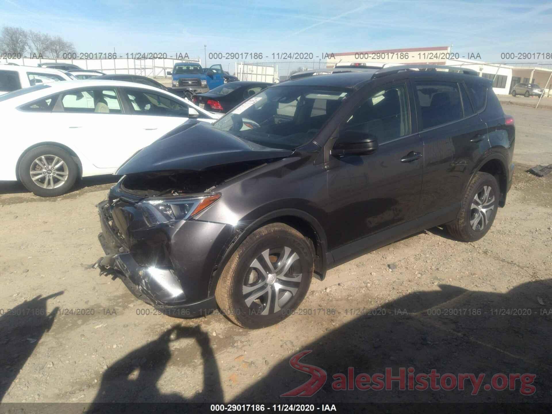 JTMBFREV8HJ118285 2017 TOYOTA RAV4