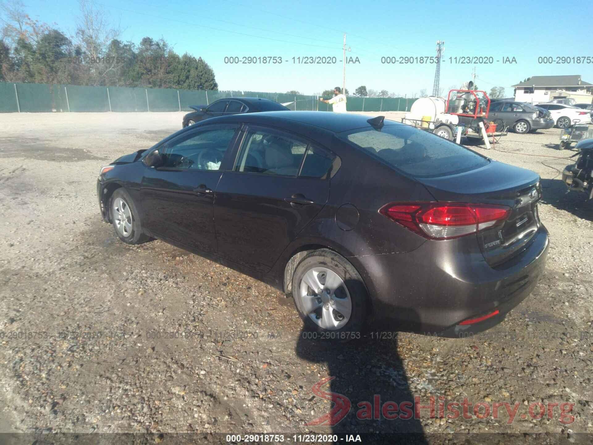 3KPFK4A79JE181096 2018 KIA FORTE