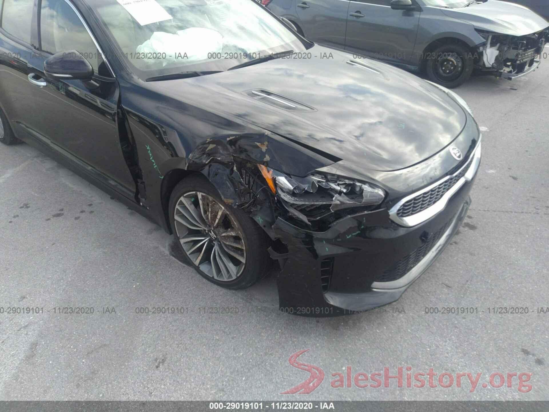 KNAE25LA8J6024575 2018 KIA STINGER