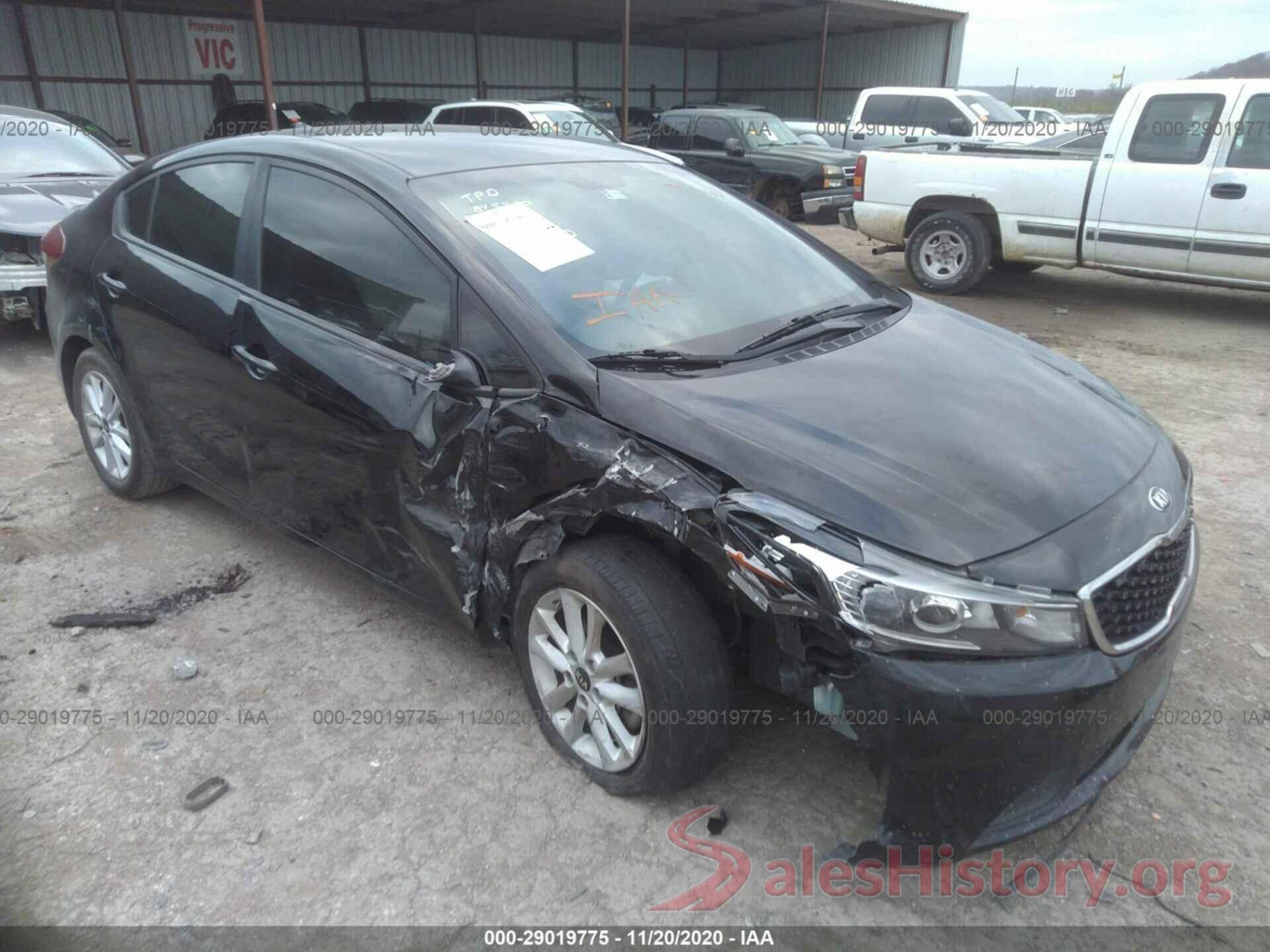 3KPFL4A7XHE113820 2017 KIA FORTE