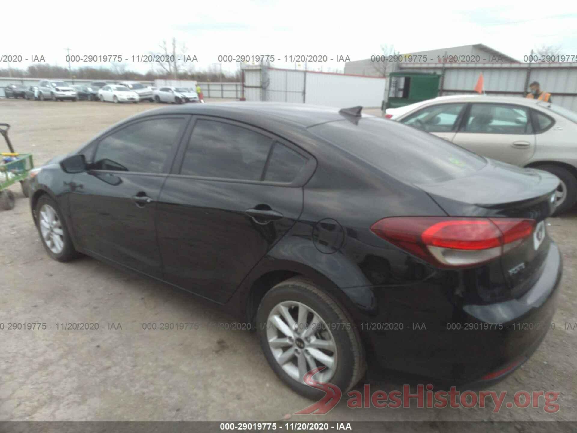 3KPFL4A7XHE113820 2017 KIA FORTE