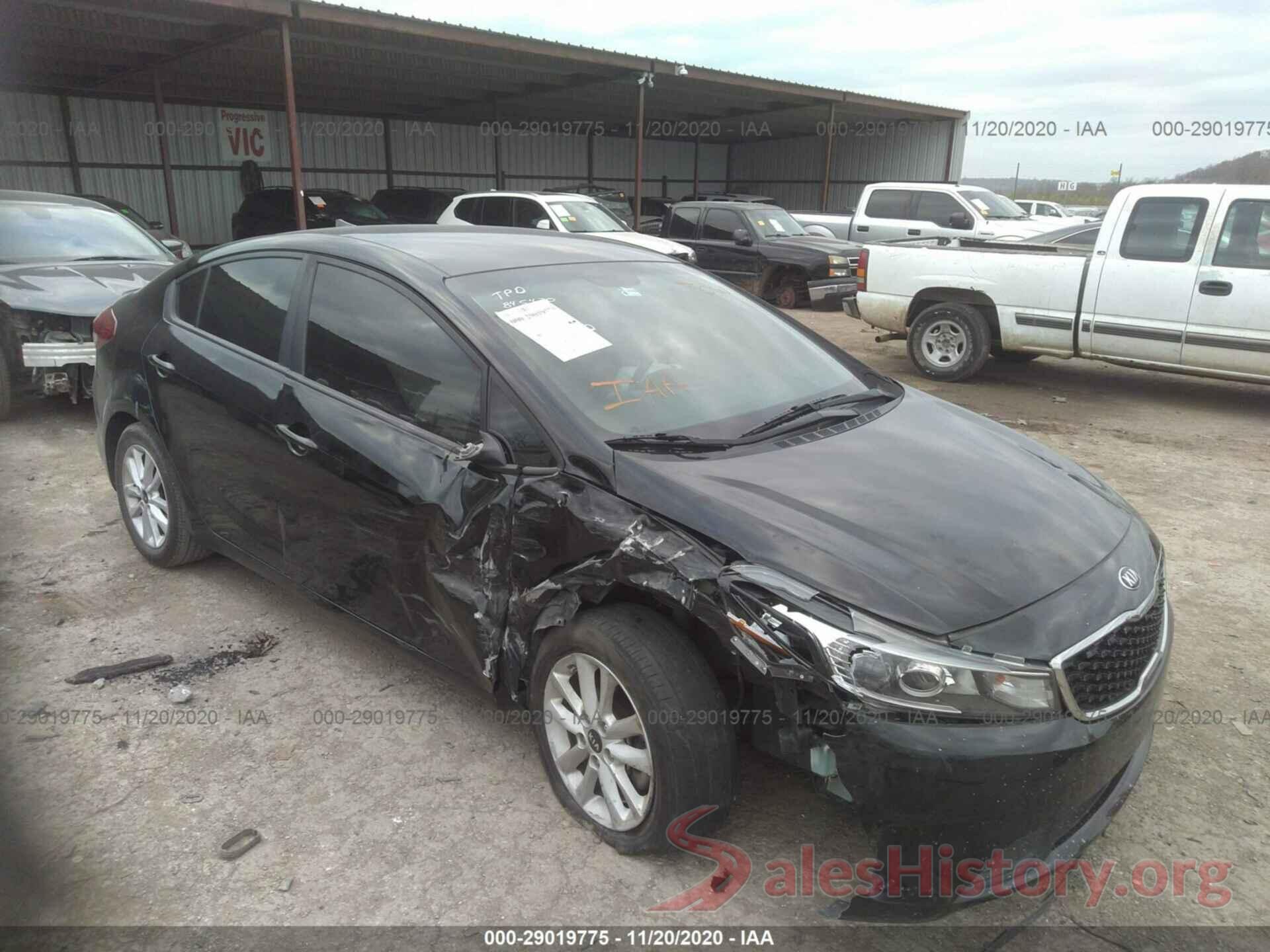 3KPFL4A7XHE113820 2017 KIA FORTE