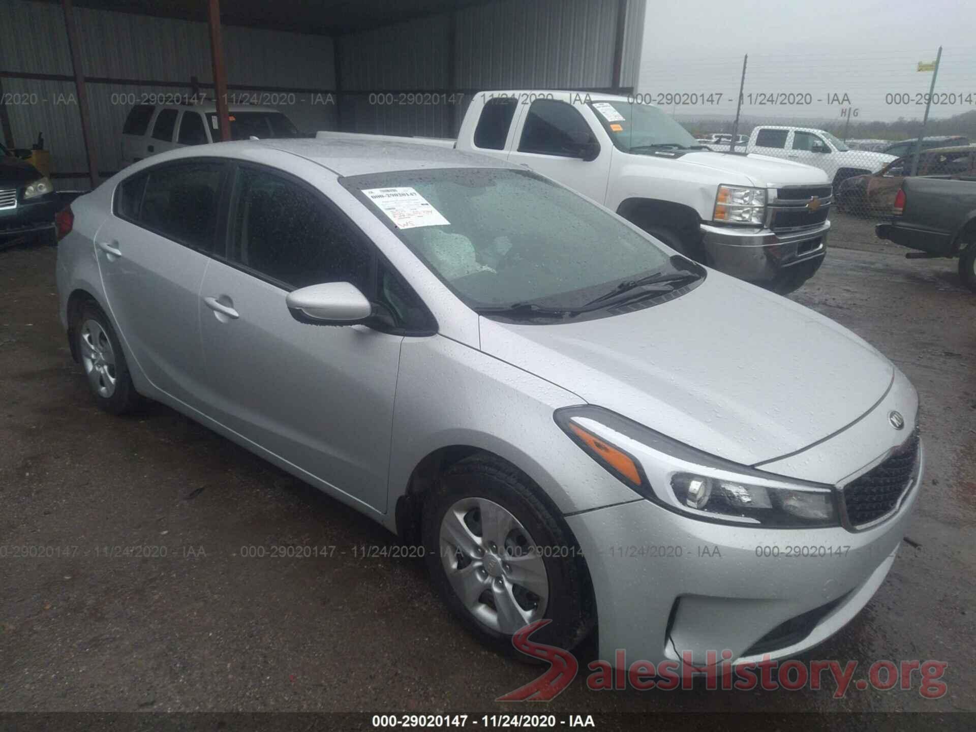 3KPFK4A75HE042593 2017 KIA FORTE