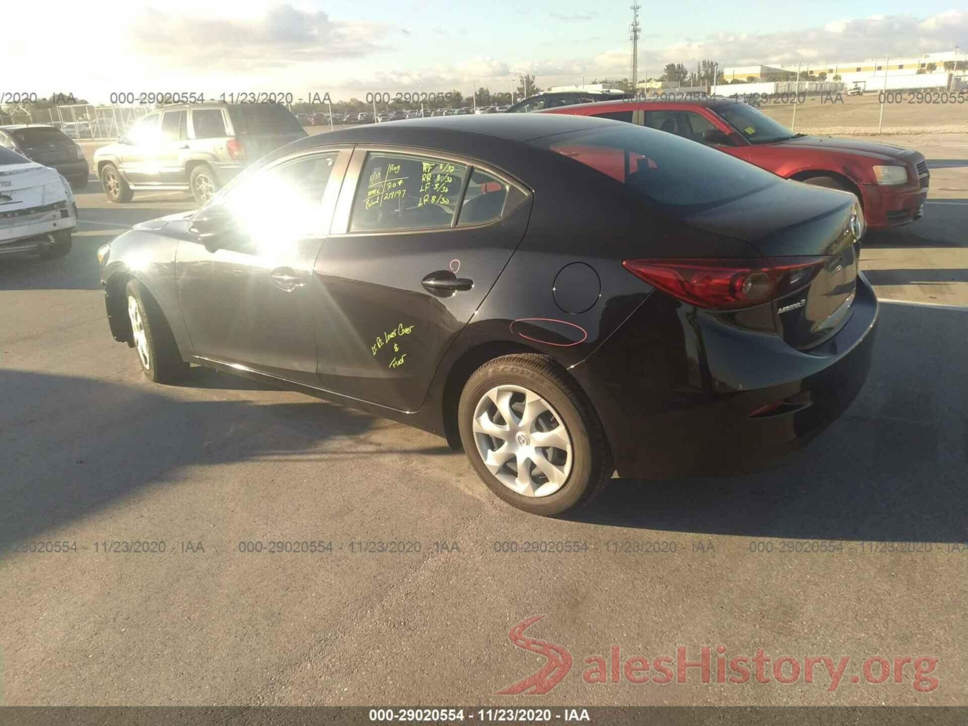 3MZBN1U79JM178038 2018 MAZDA MAZDA3 4-DOOR