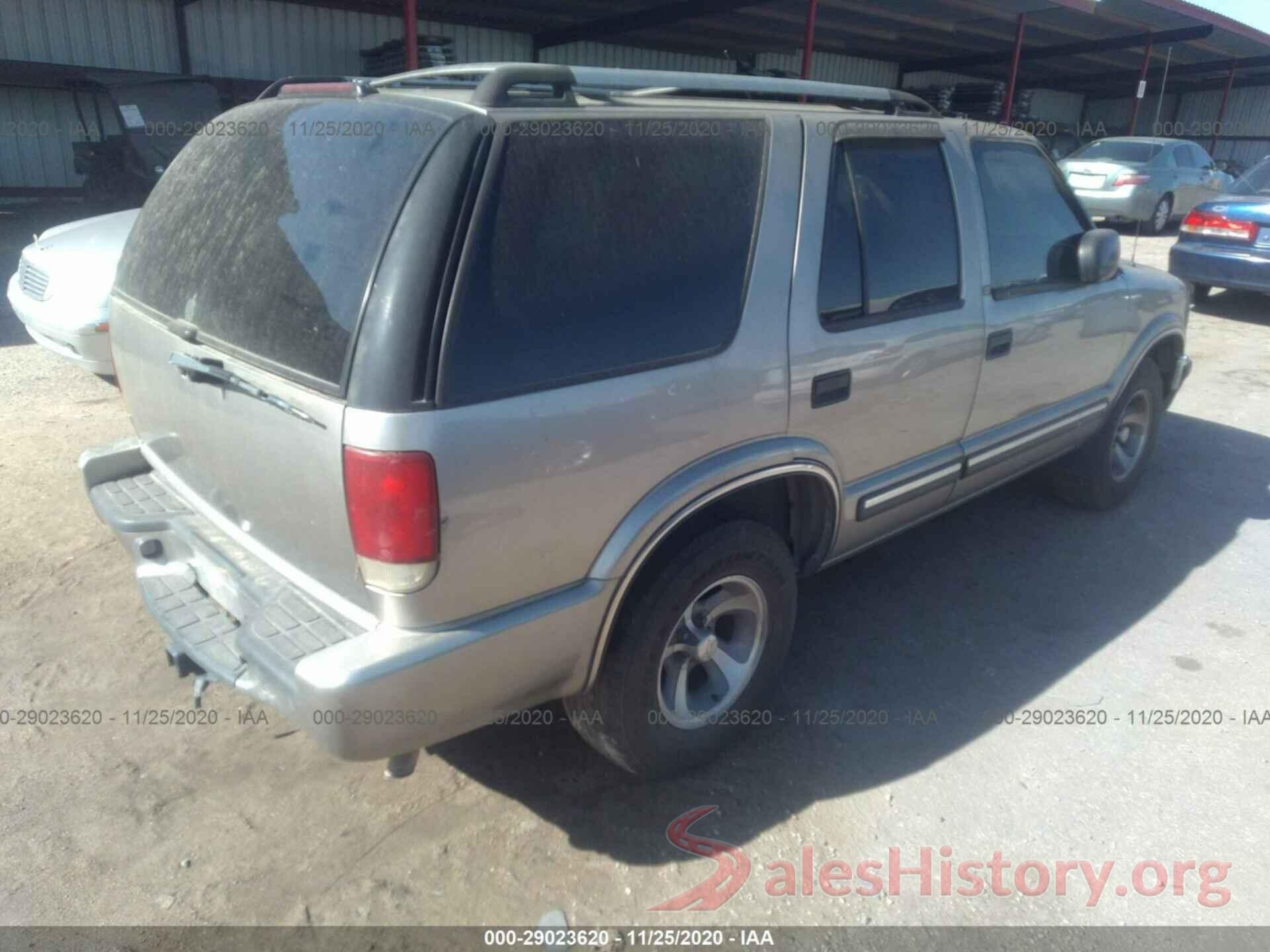 1GNCS13W8Y2223343 2000 CHEVROLET BLAZER