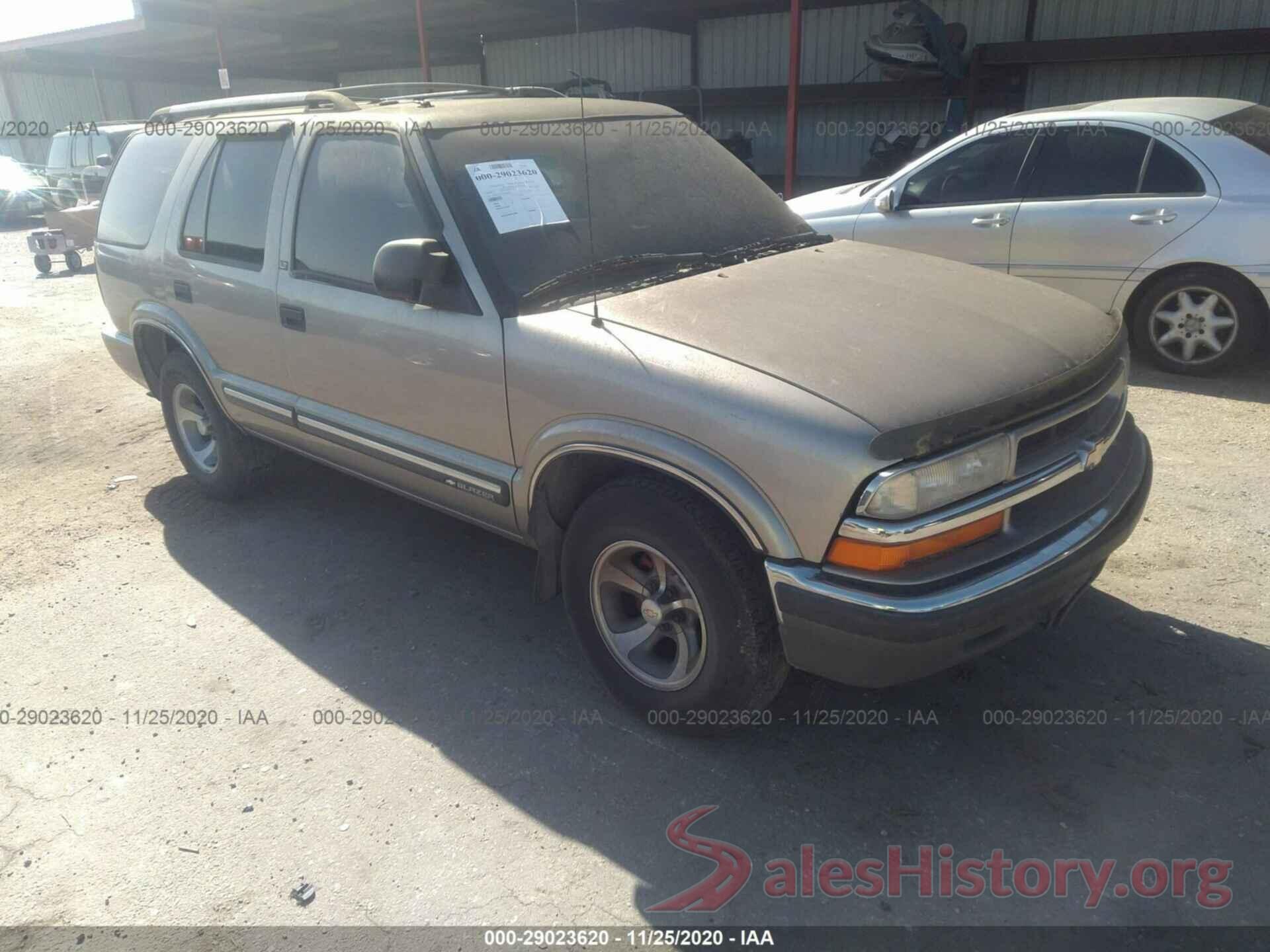 1GNCS13W8Y2223343 2000 CHEVROLET BLAZER