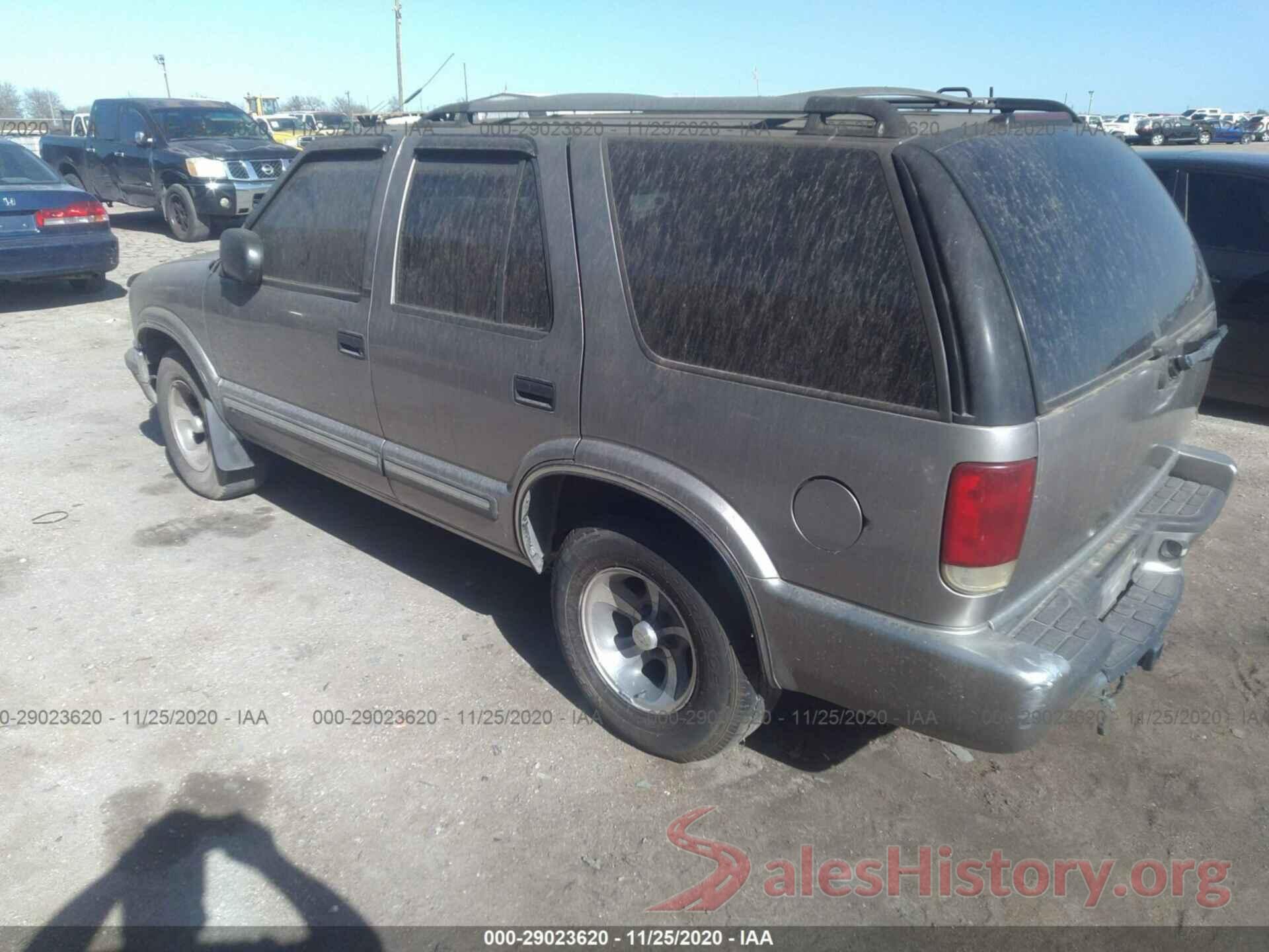 1GNCS13W8Y2223343 2000 CHEVROLET BLAZER