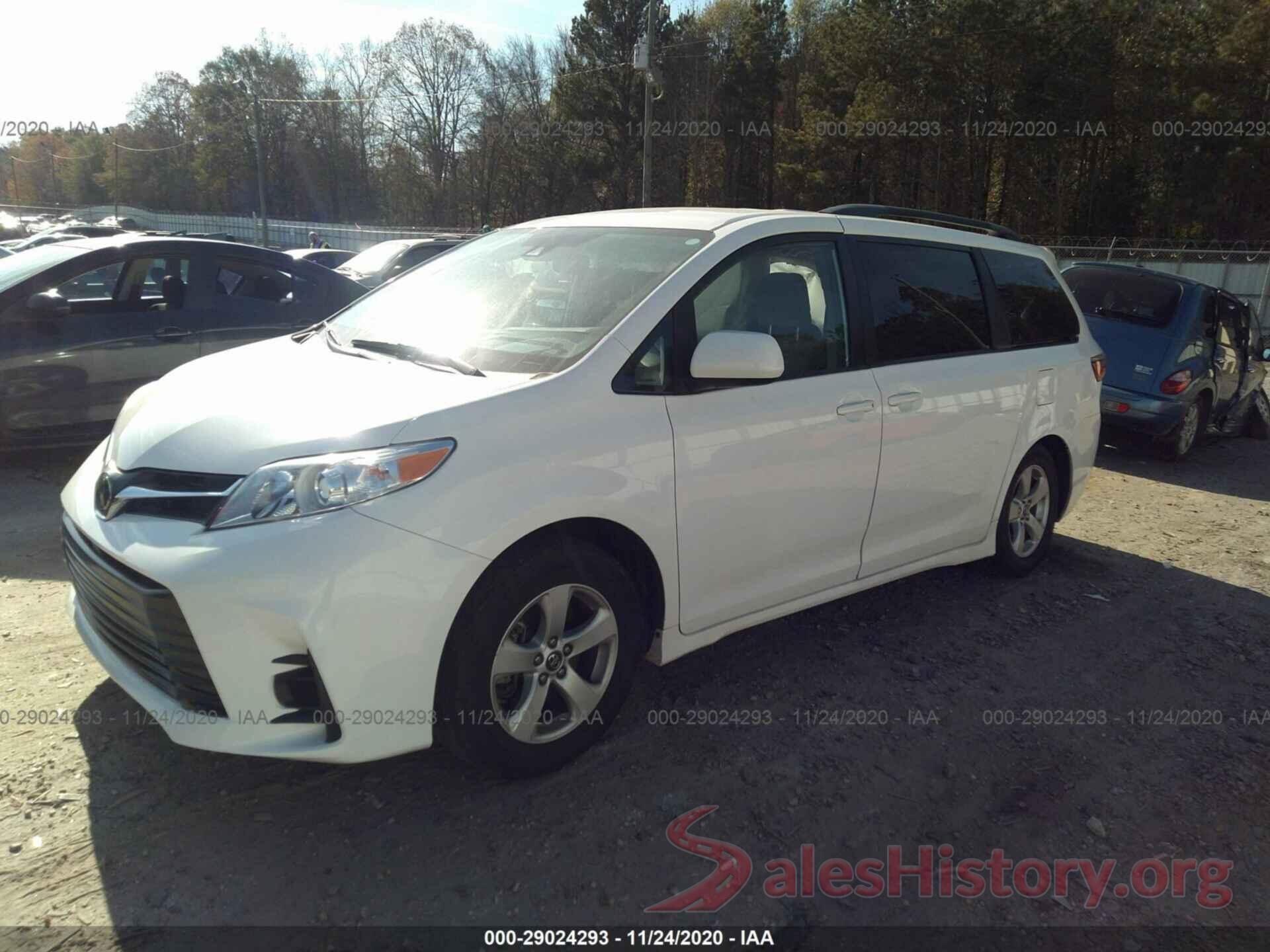 5TDKZ3DC8KS997141 2019 TOYOTA SIENNA