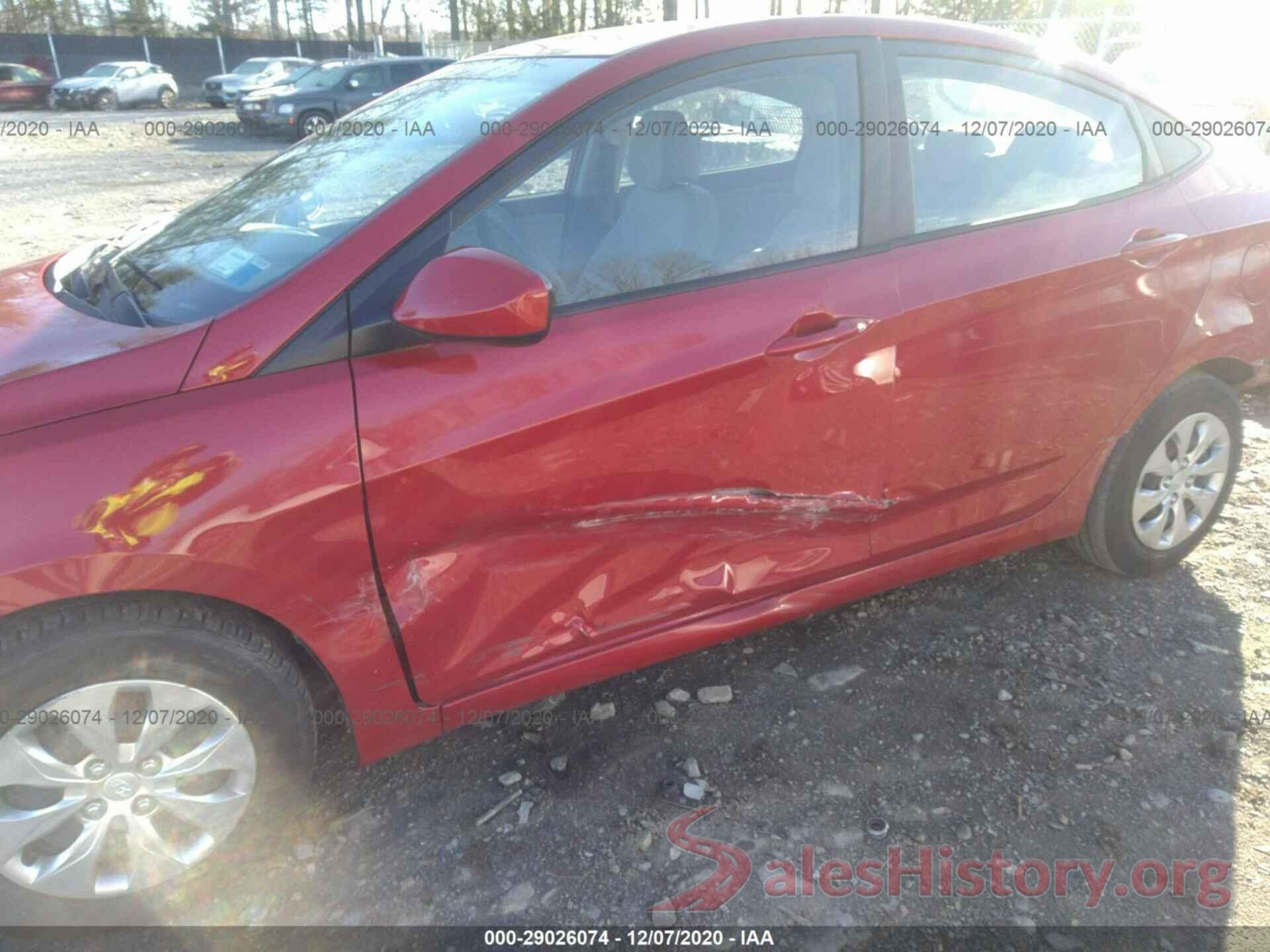 KMHCT4AE8HU337425 2017 HYUNDAI ACCENT