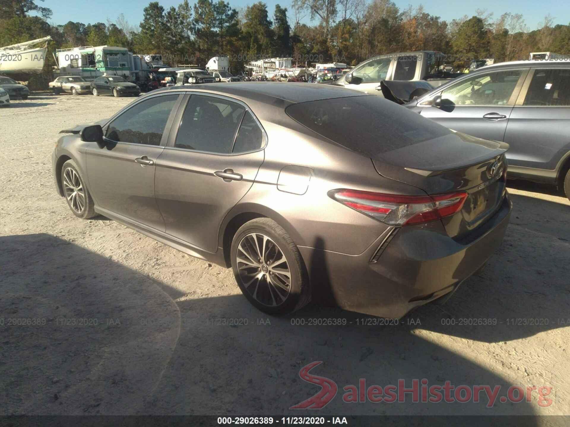 4T1B11HK5JU613576 2018 TOYOTA CAMRY