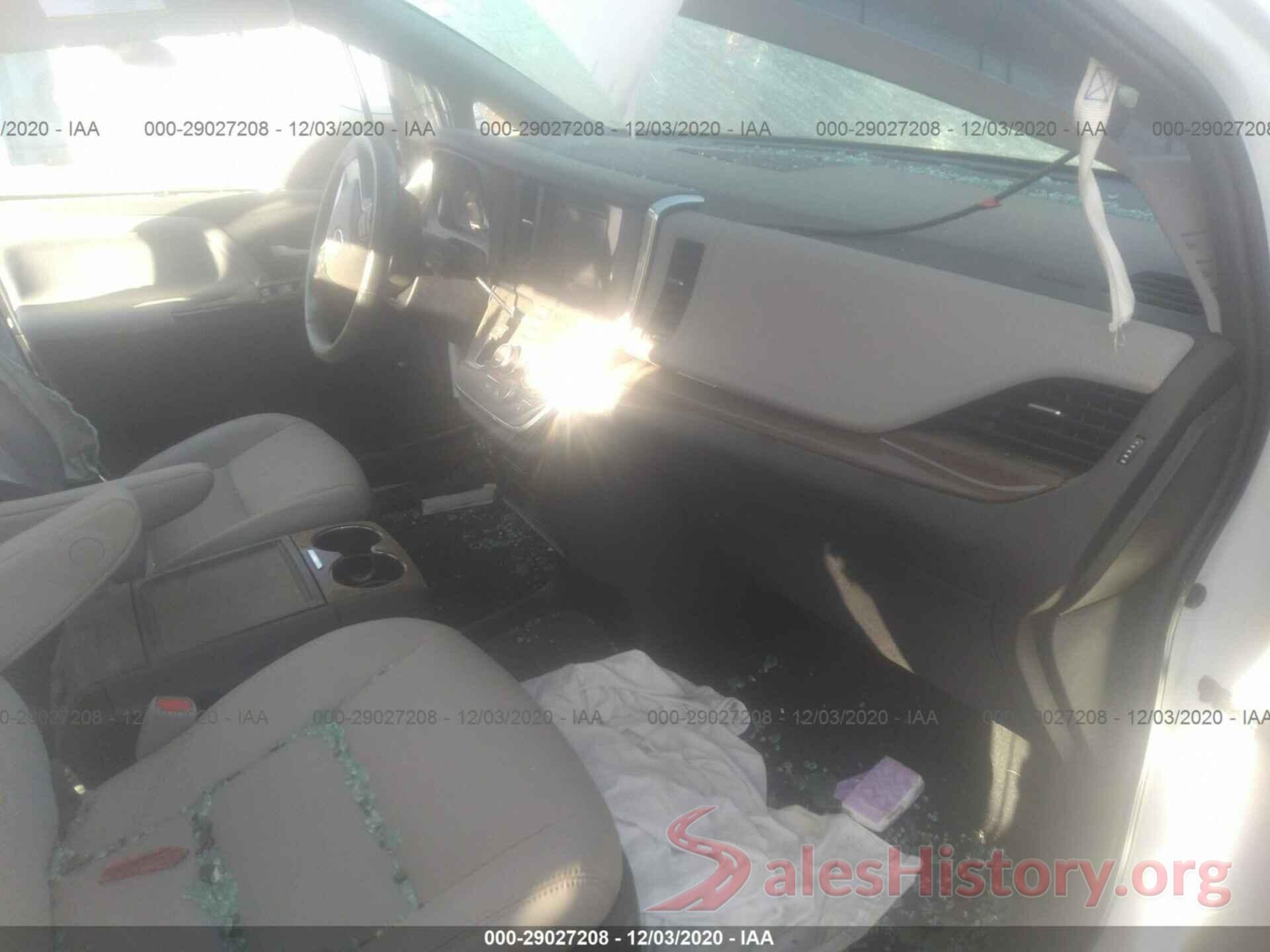 5TDDZ3DC2HS169281 2017 TOYOTA SIENNA