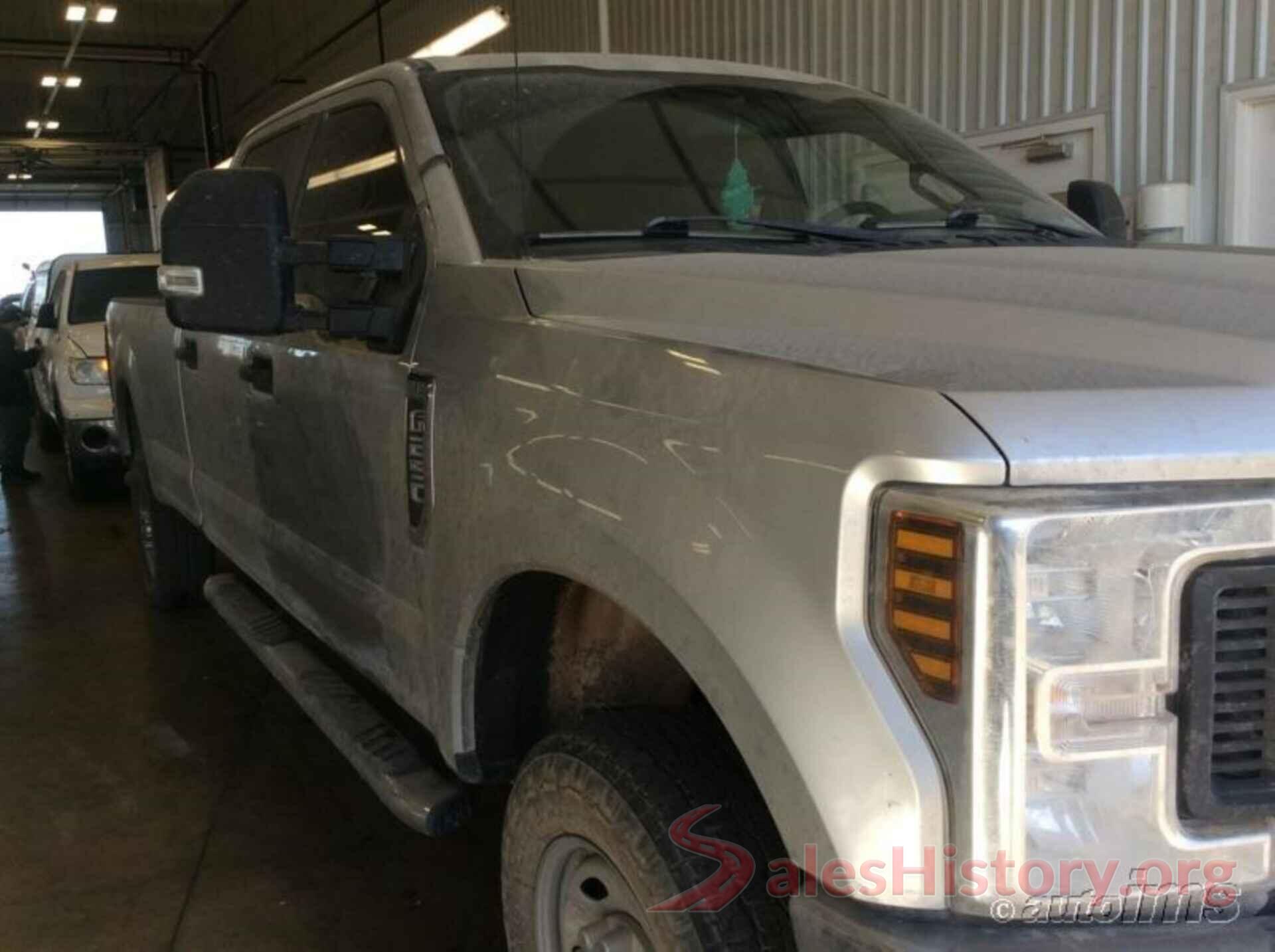 1FT7W2863JEC47219 2018 FORD F250