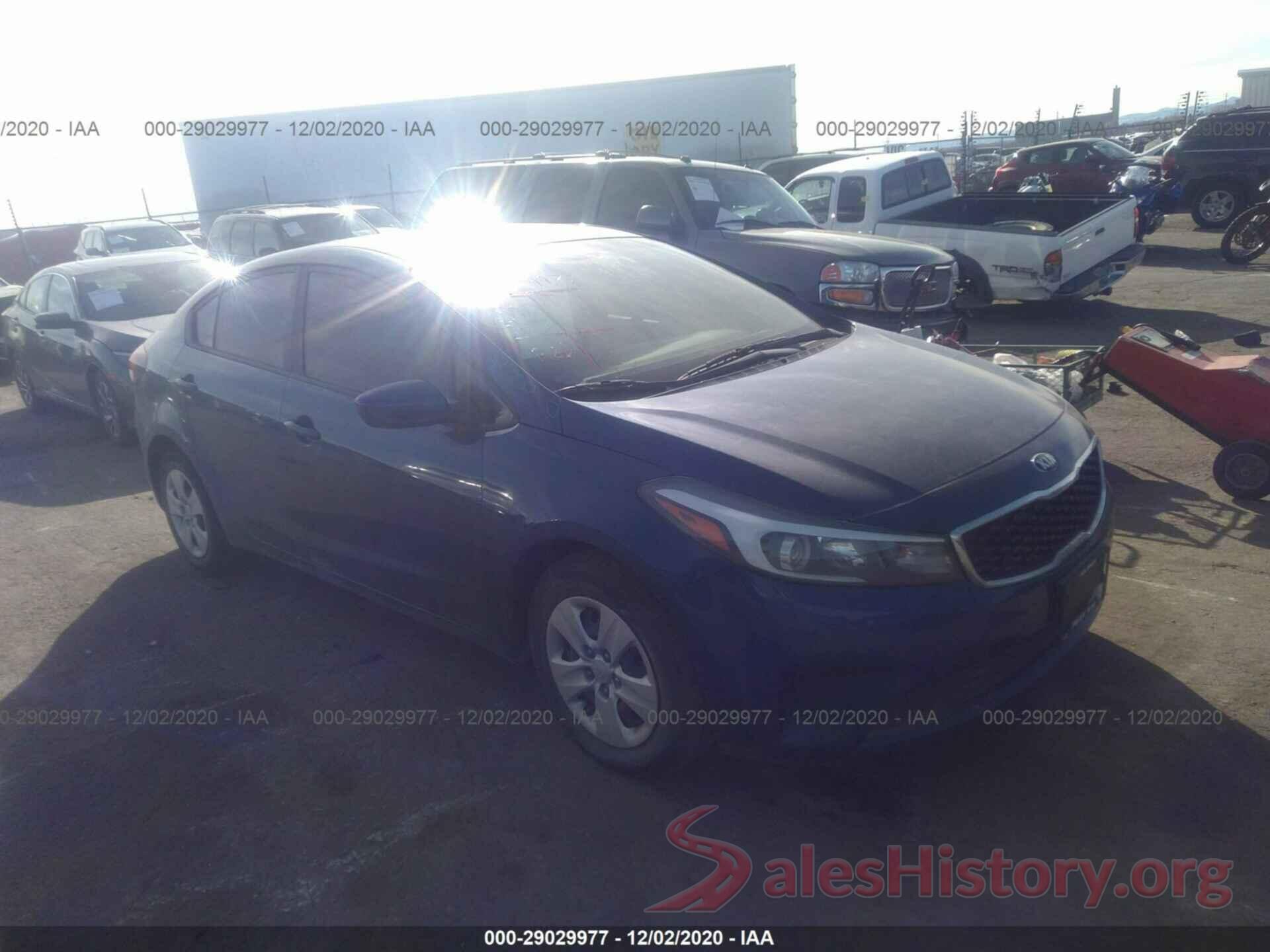 3KPFK4A78JE272926 2018 KIA FORTE