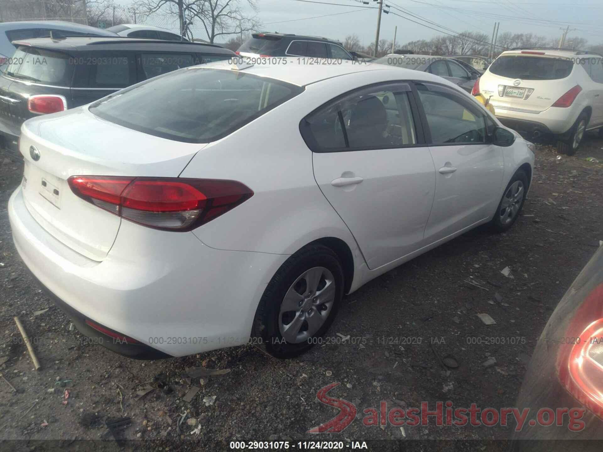 3KPFK4A7XHE142902 2017 KIA FORTE