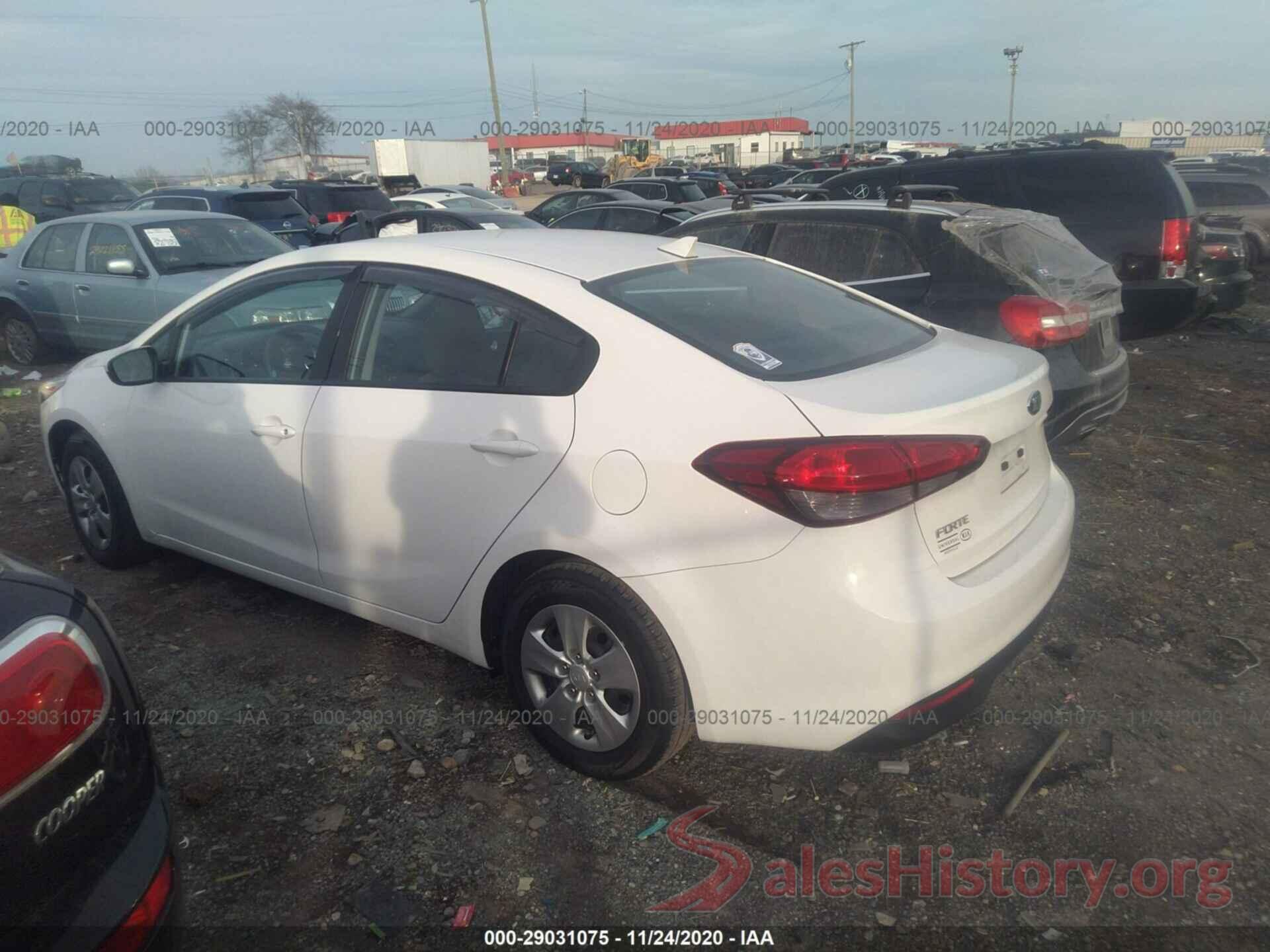 3KPFK4A7XHE142902 2017 KIA FORTE