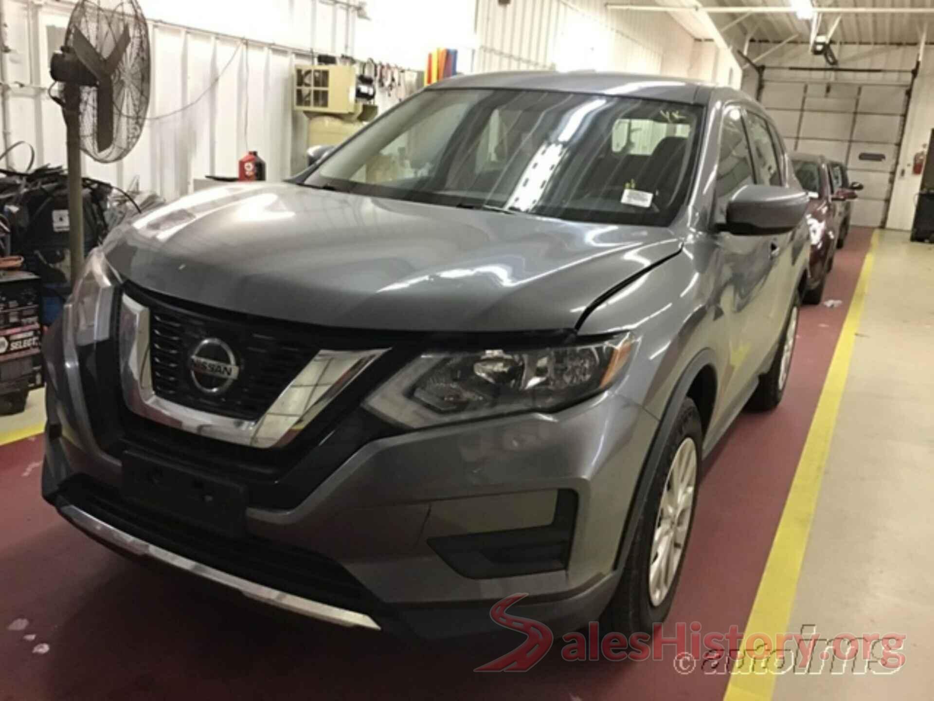 KNMAT2MV1JP600029 2018 NISSAN ROGUE