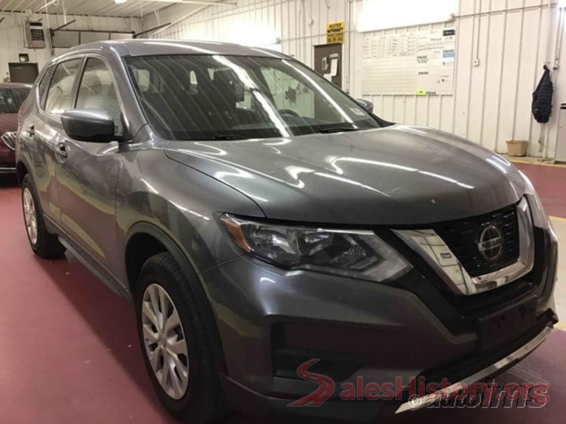 KNMAT2MV1JP600029 2018 NISSAN ROGUE