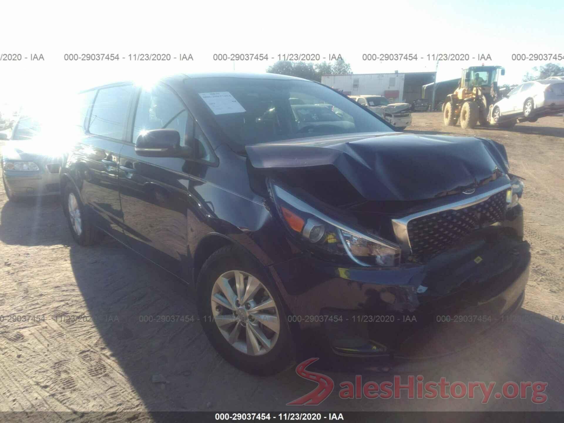 KNDMB5C1XJ6350845 2018 KIA SEDONA