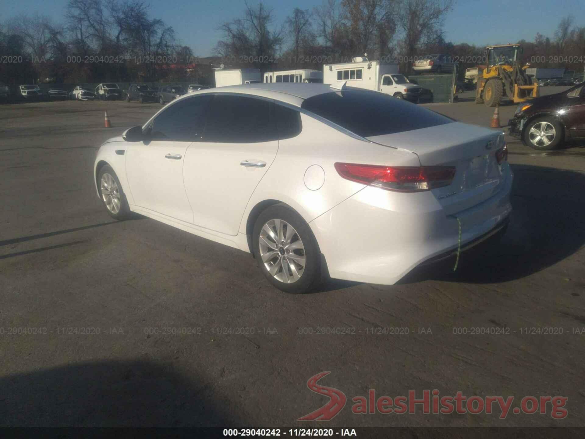 5XXGU4L32JG210678 2018 KIA OPTIMA