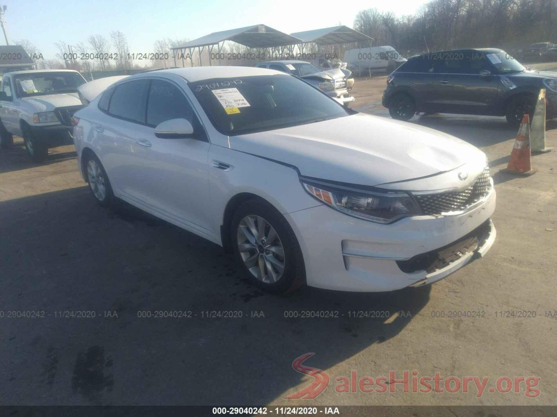 5XXGU4L32JG210678 2018 KIA OPTIMA