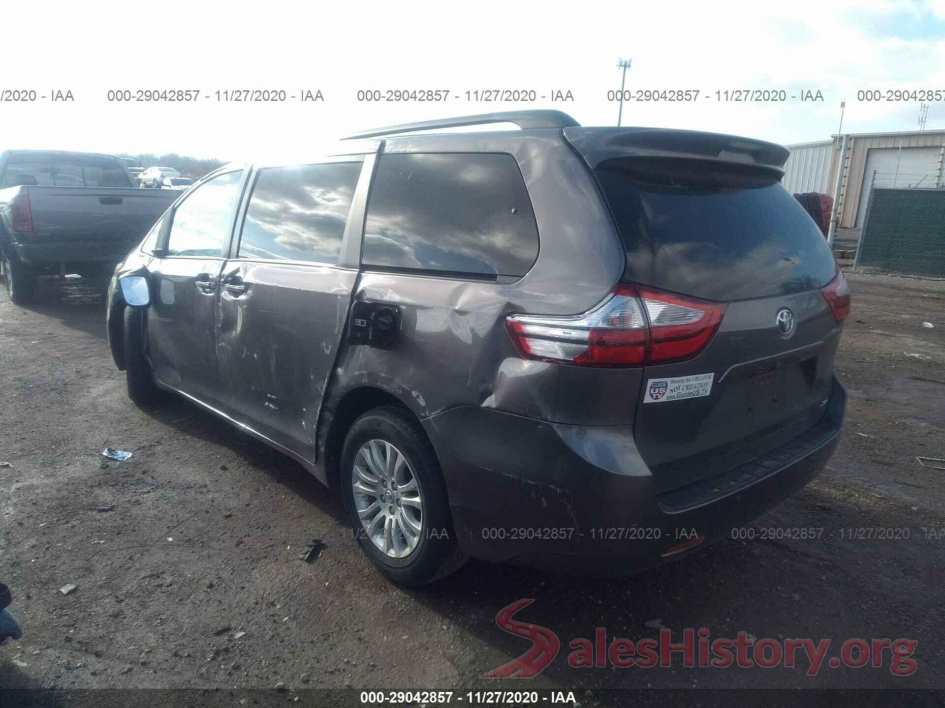 5TDYZ3DC6HS881391 2017 TOYOTA SIENNA