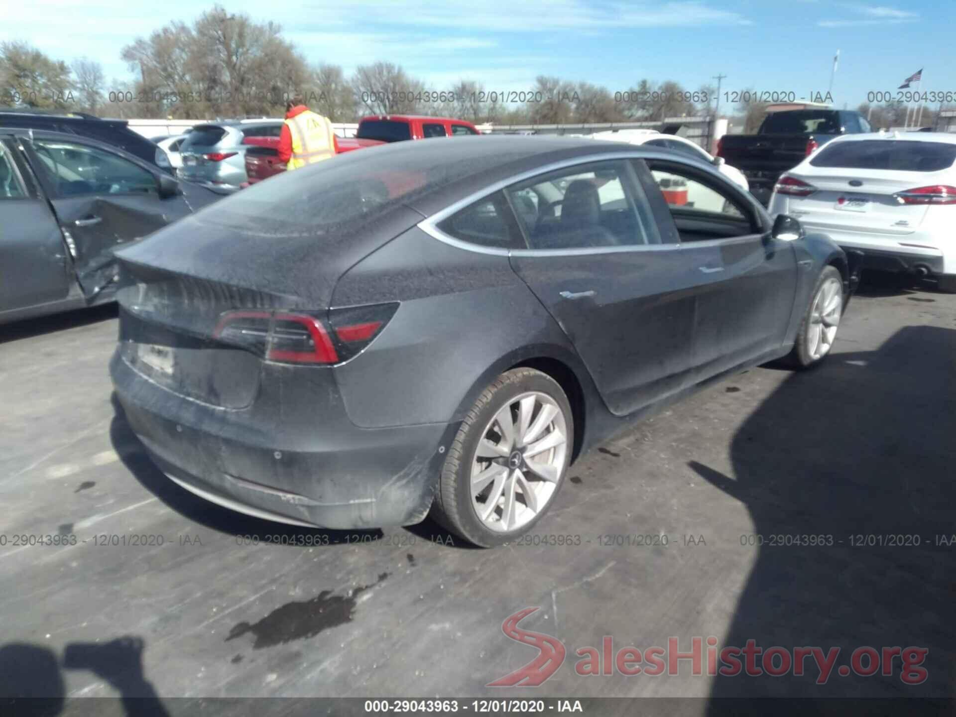 5YJ3E1EA0JF060501 2018 TESLA MODEL 3