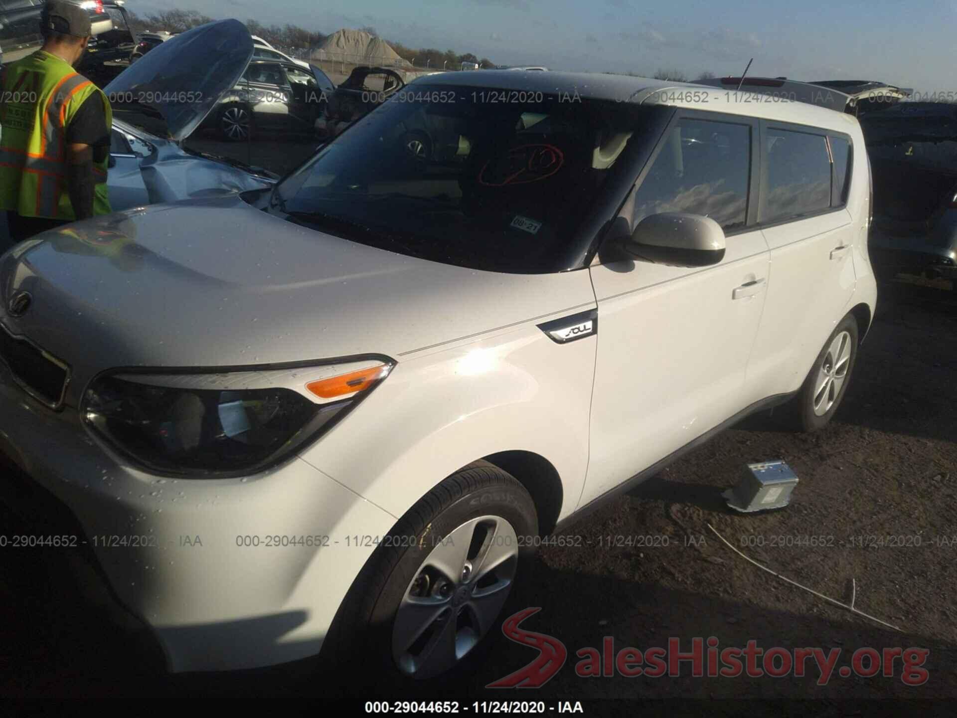 KNDJN2A25G7377782 2016 KIA SOUL